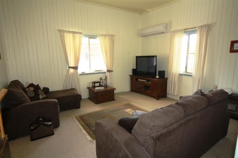 175 Pratten Street, DALBY QLD 4405, Dalby - Thumbnail 4