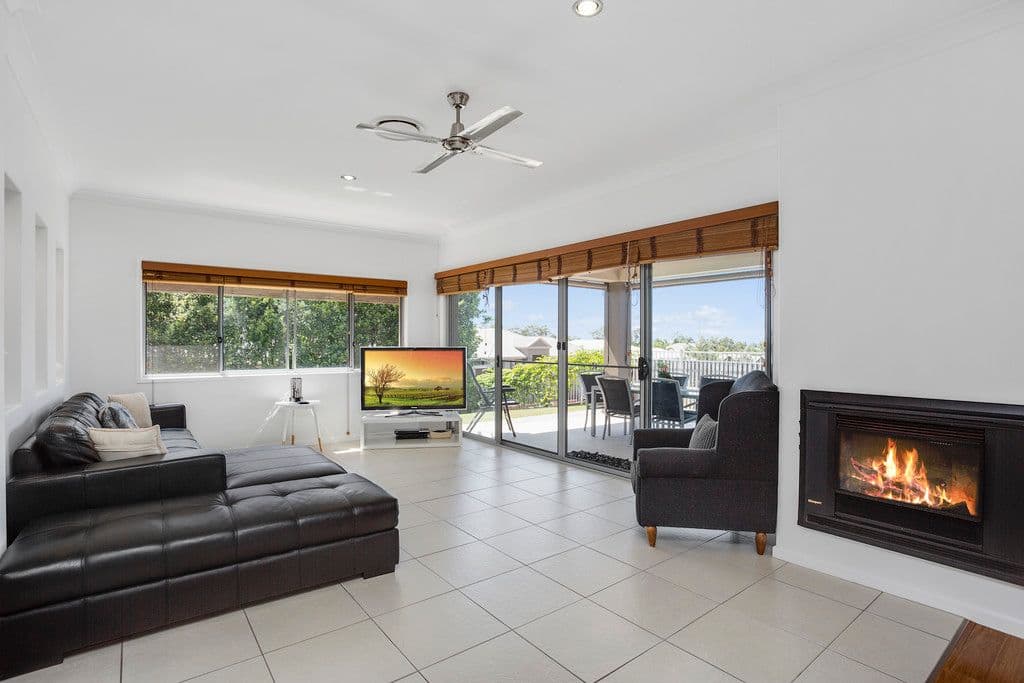 16 Willow Tree Drive, Reedy Creek QLD 4227, Reedy Creek - Thumbnail 3