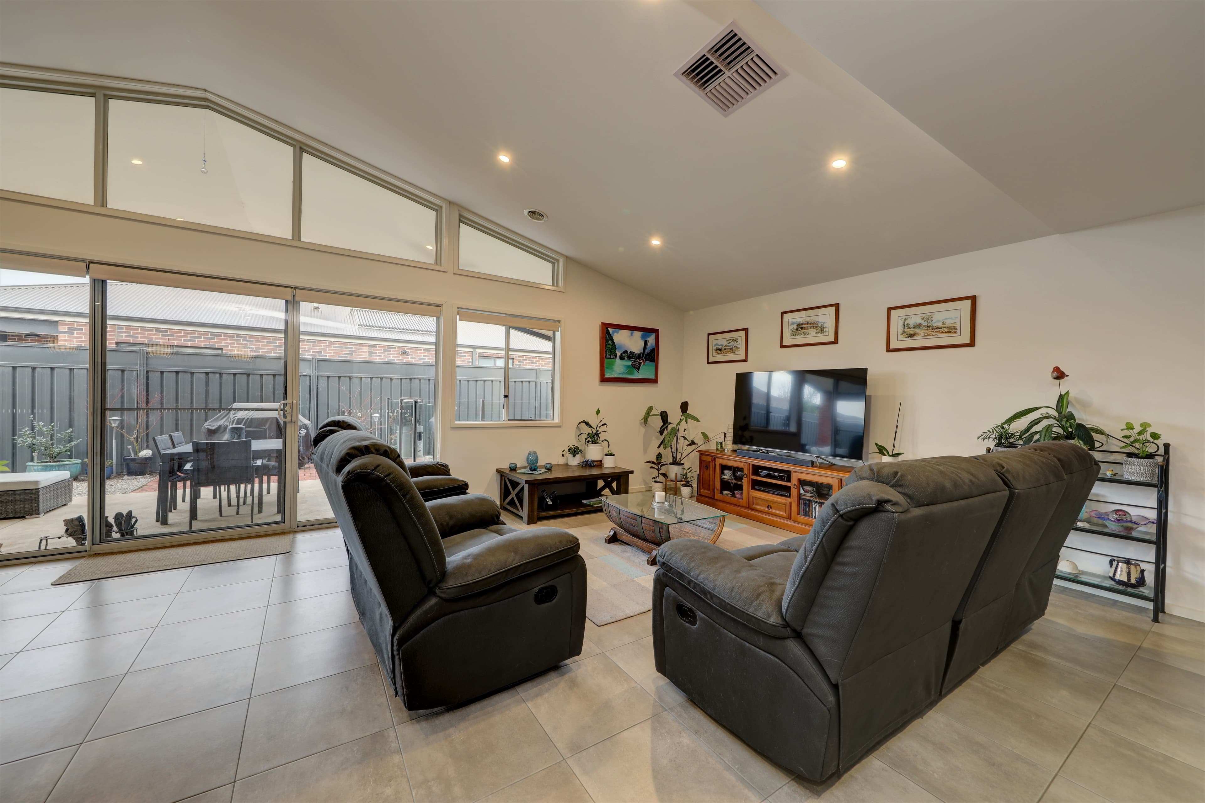 18 Cosmo Drive, Cobram VIC 3644, Cobram - Thumbnail 3
