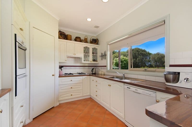 20 Carey Lane, TOWER HILL VIC 3283, Tower Hill - Thumbnail 3