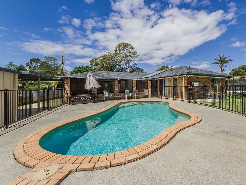 87 Crescent Avenue, HOPE ISLAND QLD 4212, Hope Island - Thumbnail 2