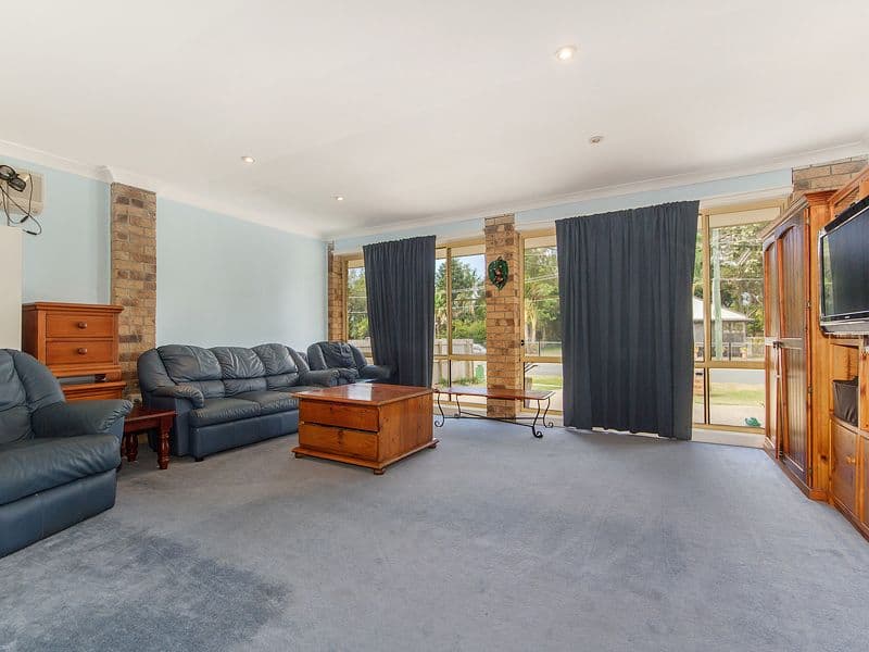 87 Crescent Avenue, HOPE ISLAND QLD 4212, Hope Island - Thumbnail 4