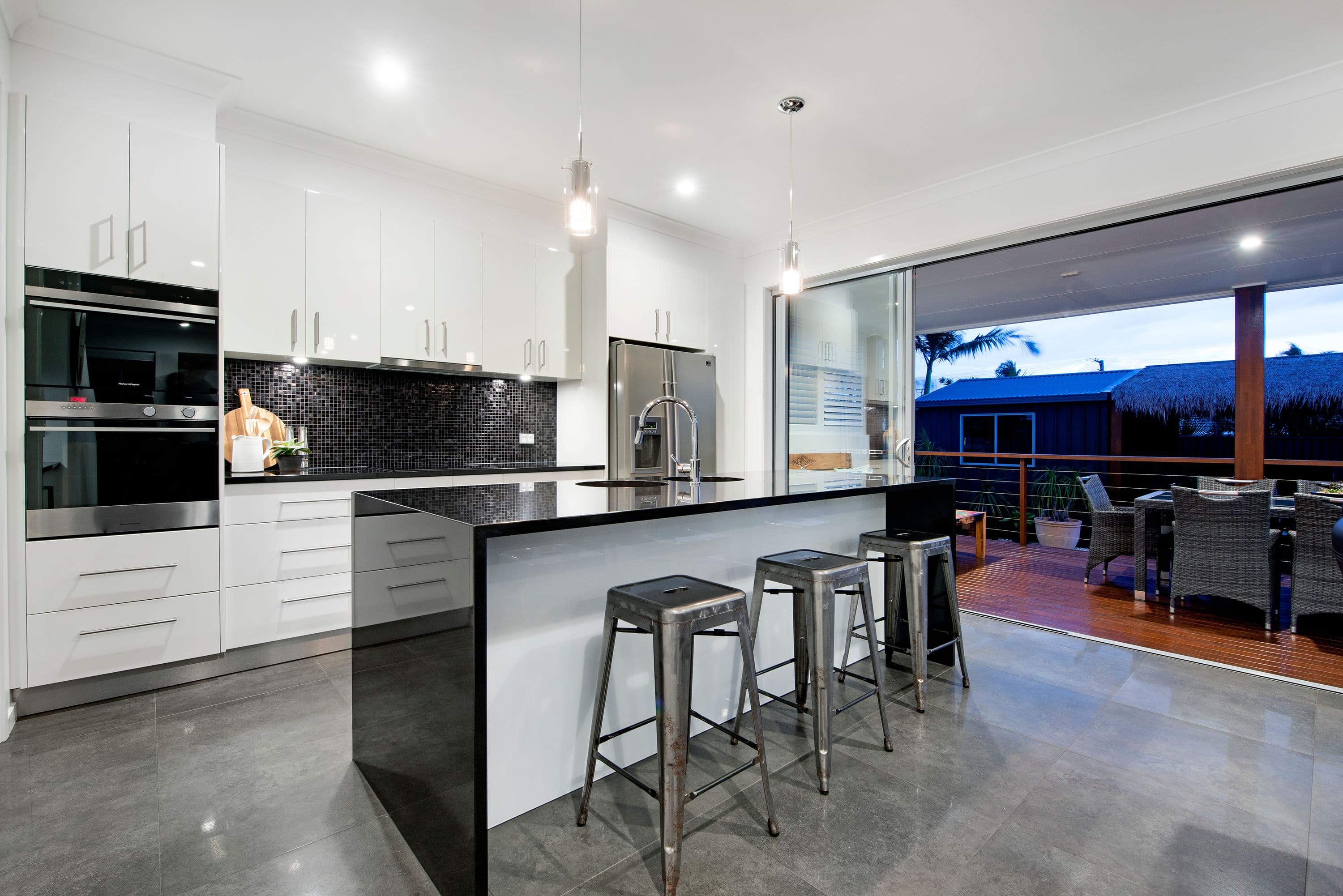 7 Birigun Street, Mermaid Waters QLD 4218, Mermaid Waters - Thumbnail 3