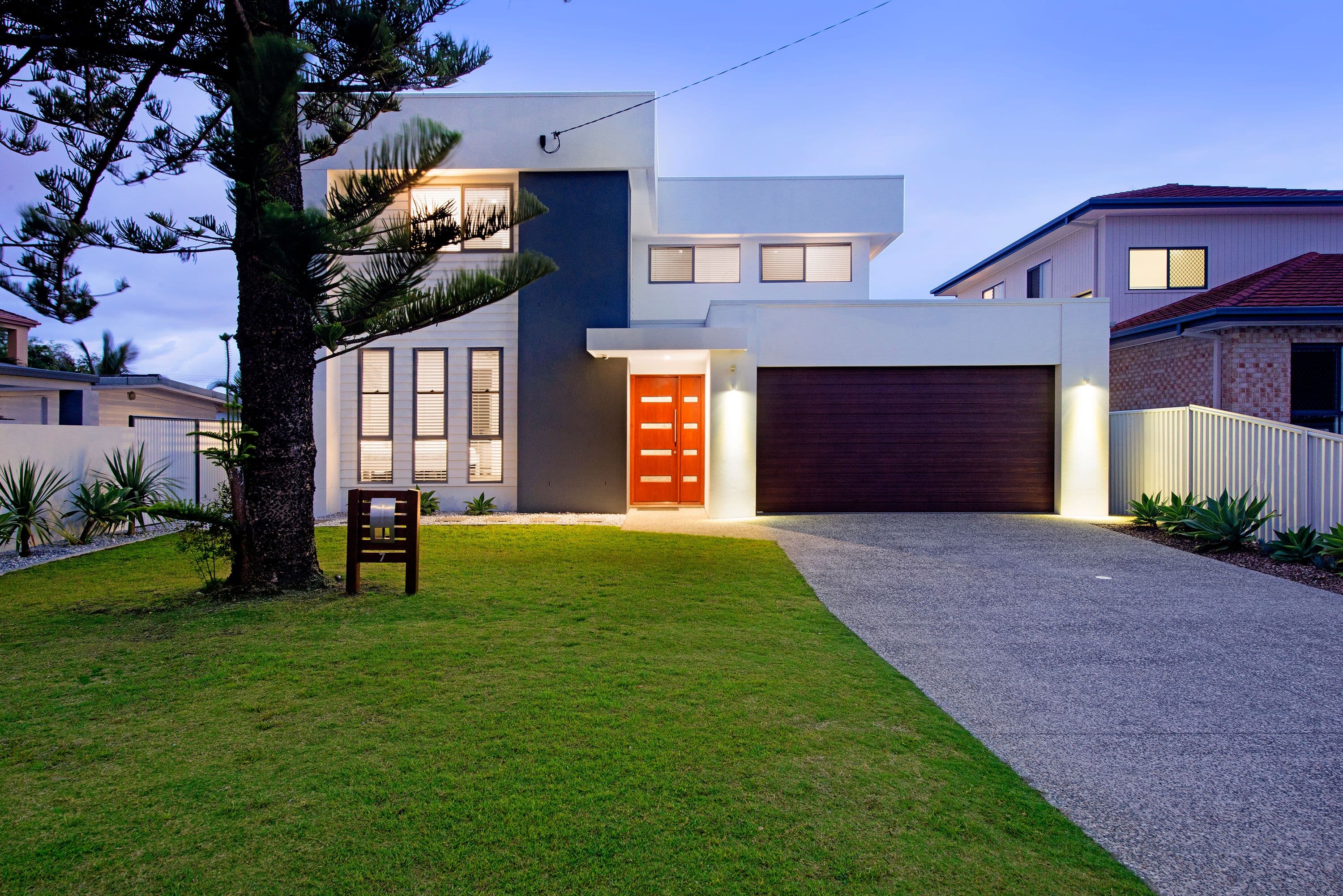 7 Birigun Street, Mermaid Waters QLD 4218, Mermaid Waters - Thumbnail 5