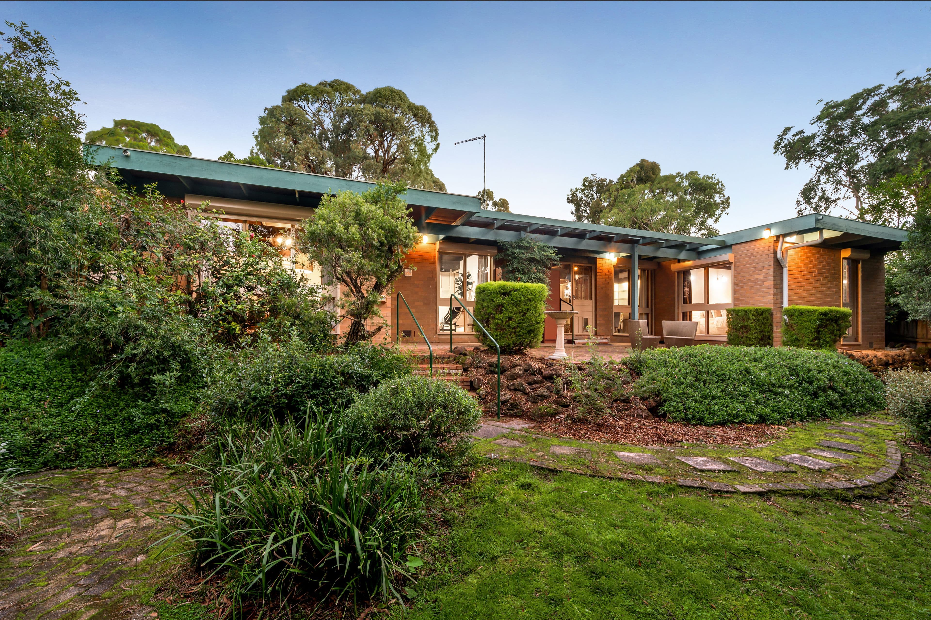 6 Brandon Court, Briar Hill VIC 3088, Briar Hill - Image 1