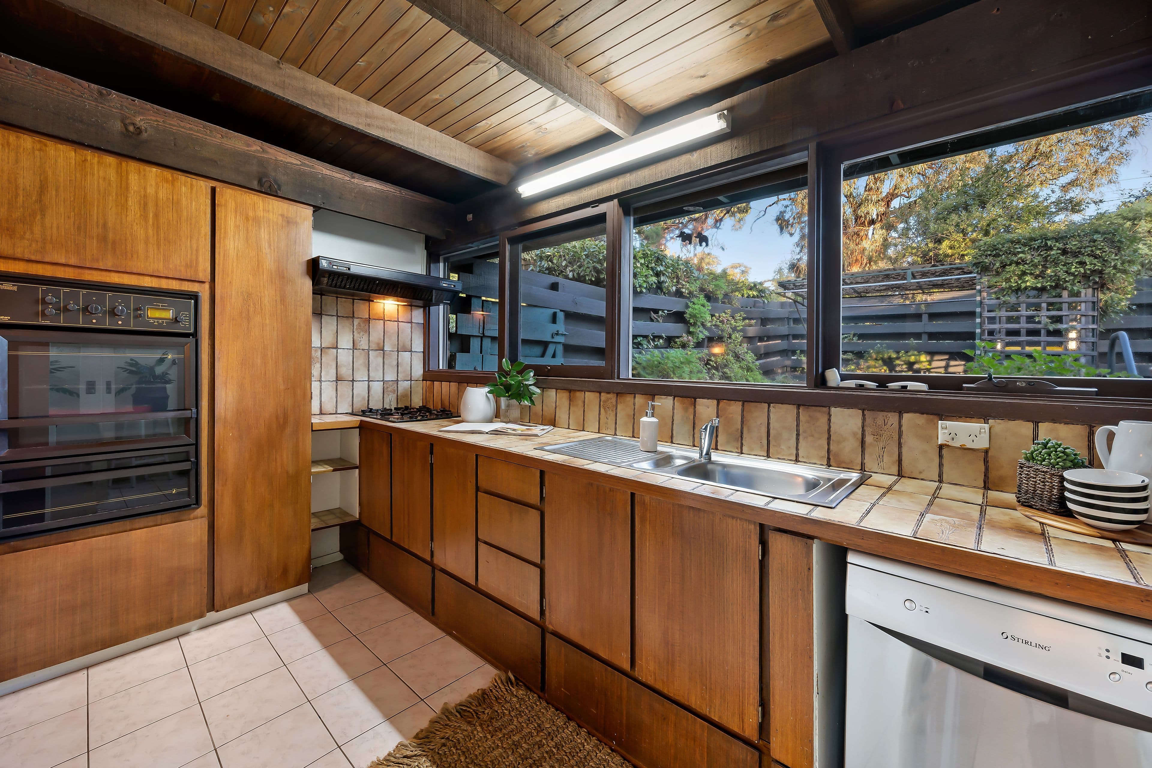 6 Brandon Court, Briar Hill VIC 3088, Briar Hill - Thumbnail 3