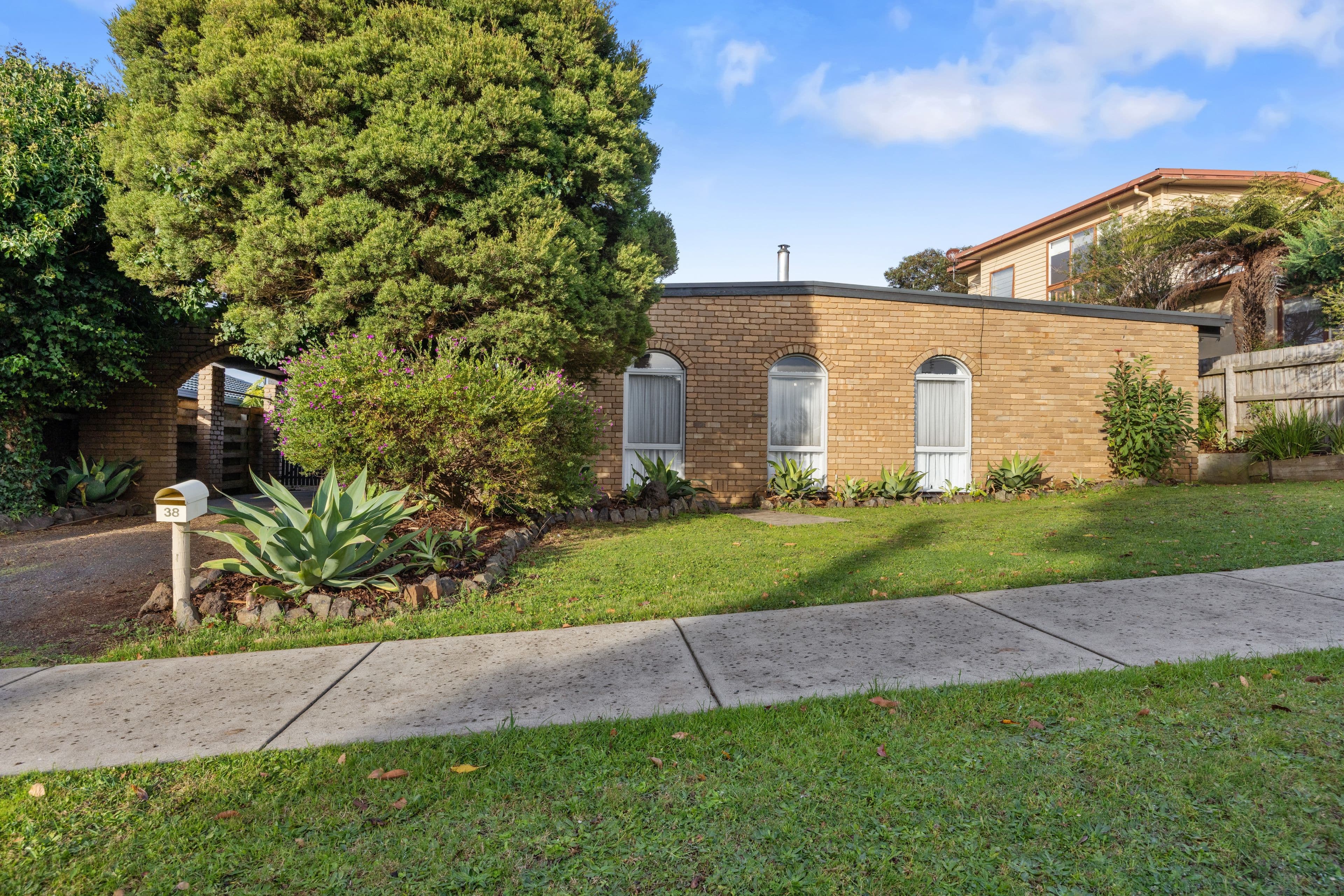 38 Shingler Street, Leongatha VIC 3953, Leongatha - Image 1