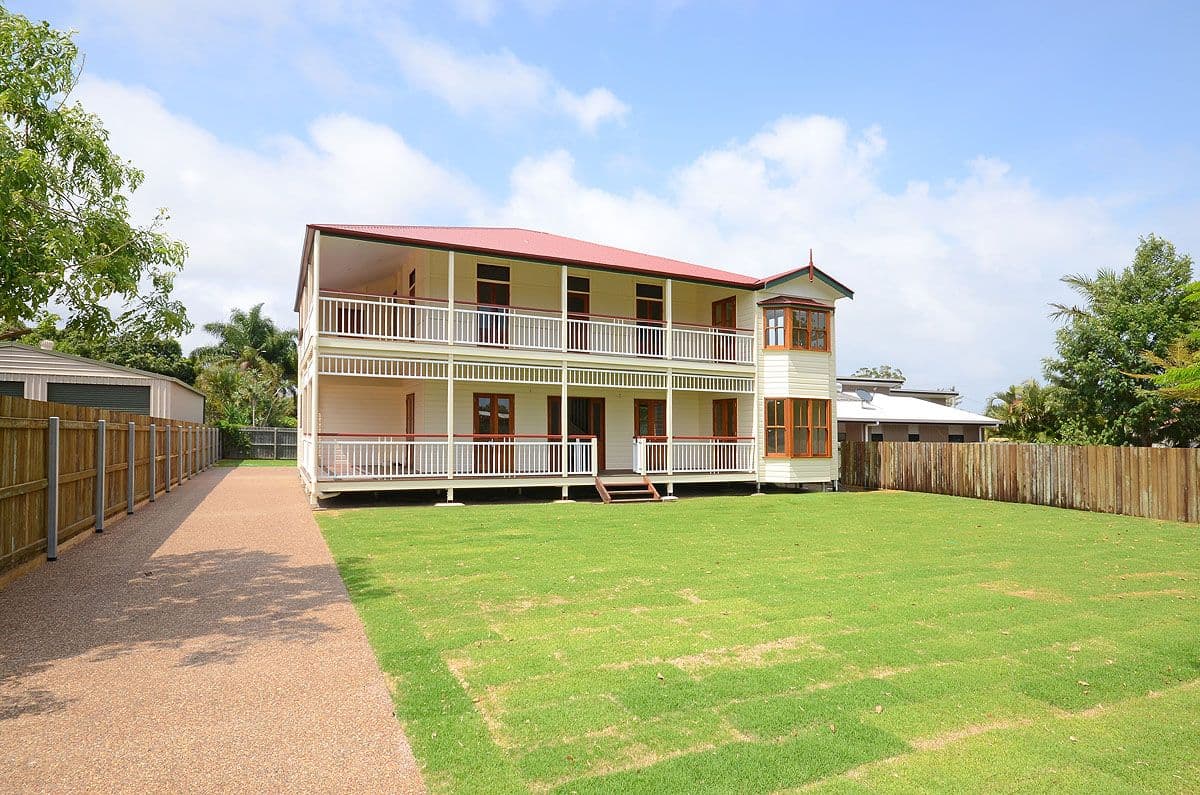 77 Corfield Street, POINT VERNON QLD 4655, Point Vernon - Thumbnail 2