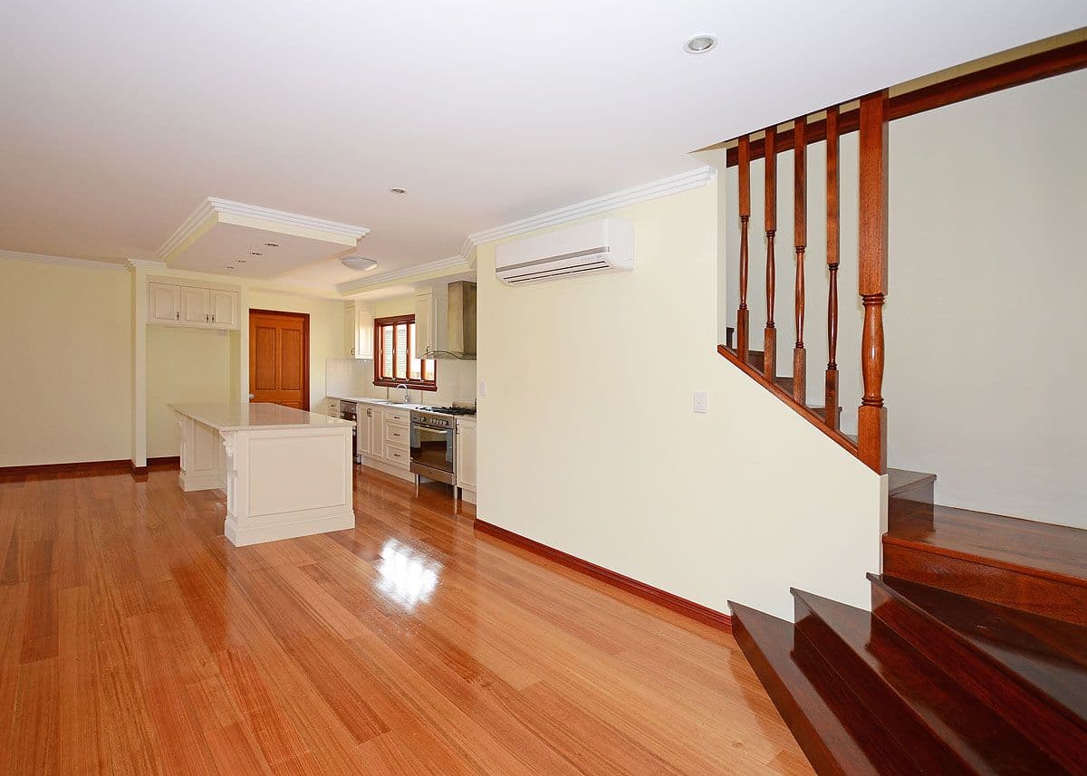 77 Corfield Street, POINT VERNON QLD 4655, Point Vernon - Thumbnail 5