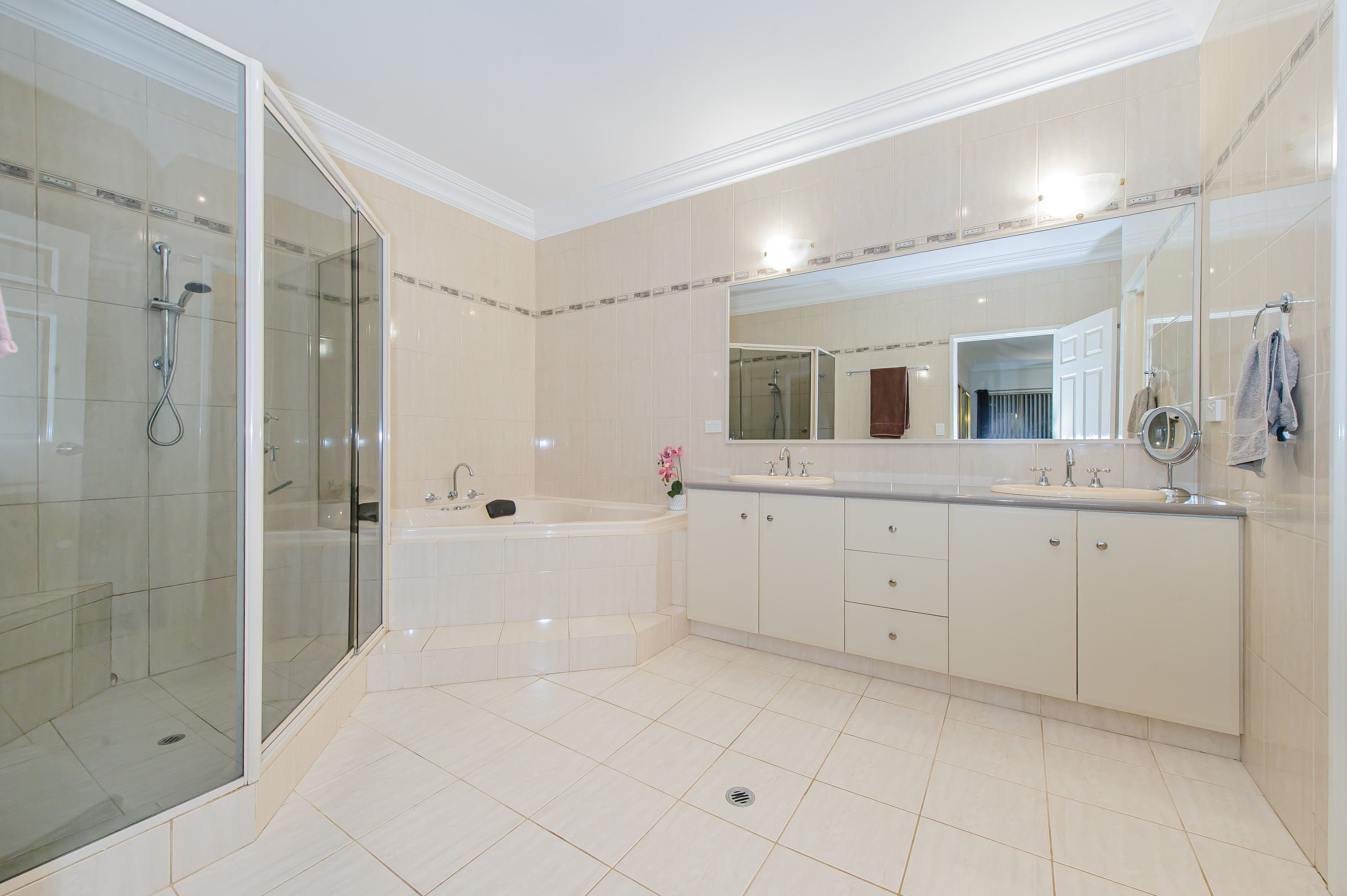32 Pipe Lily Way, Lower Chittering WA 6084, Lower Chittering - Thumbnail 6