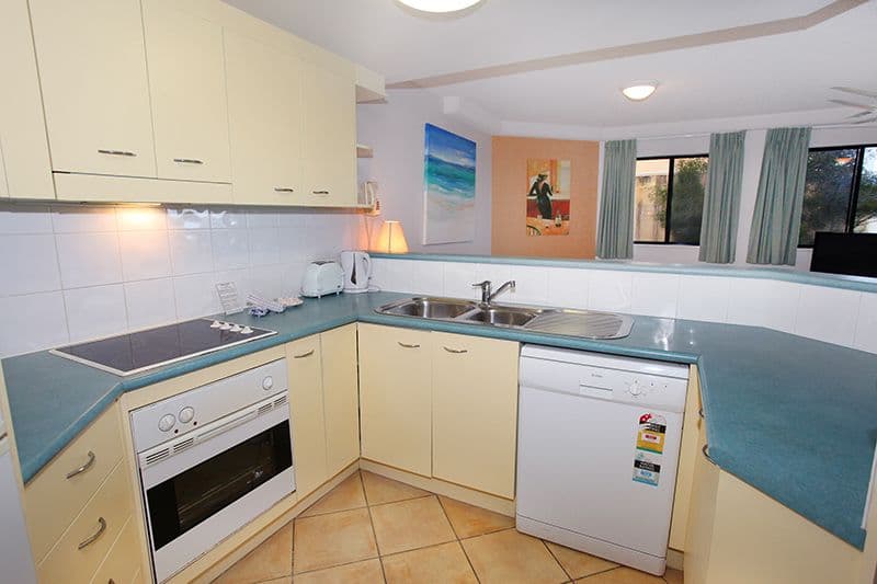 17 Brisbane Road, MOOLOOLABA QLD 4557, Mooloolaba - Thumbnail 2
