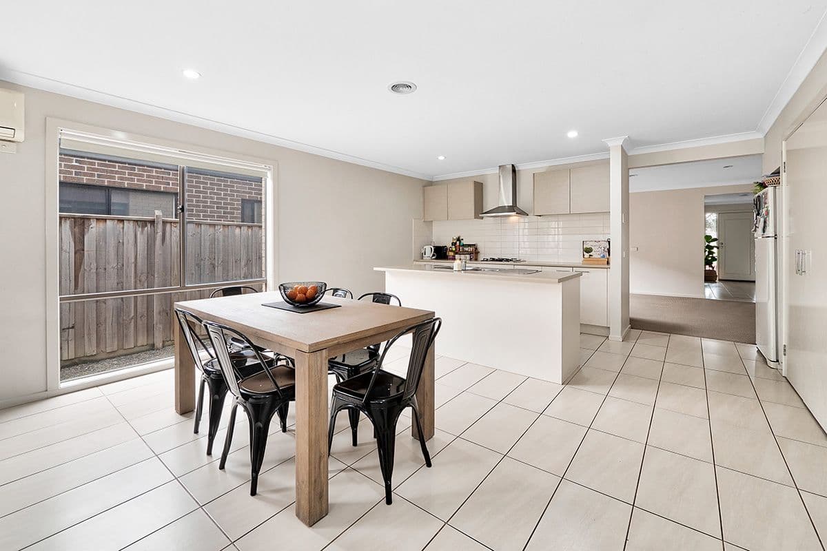 11 Tilden Rise, Cranbourne North VIC 3977, Cranbourne North - Thumbnail 3