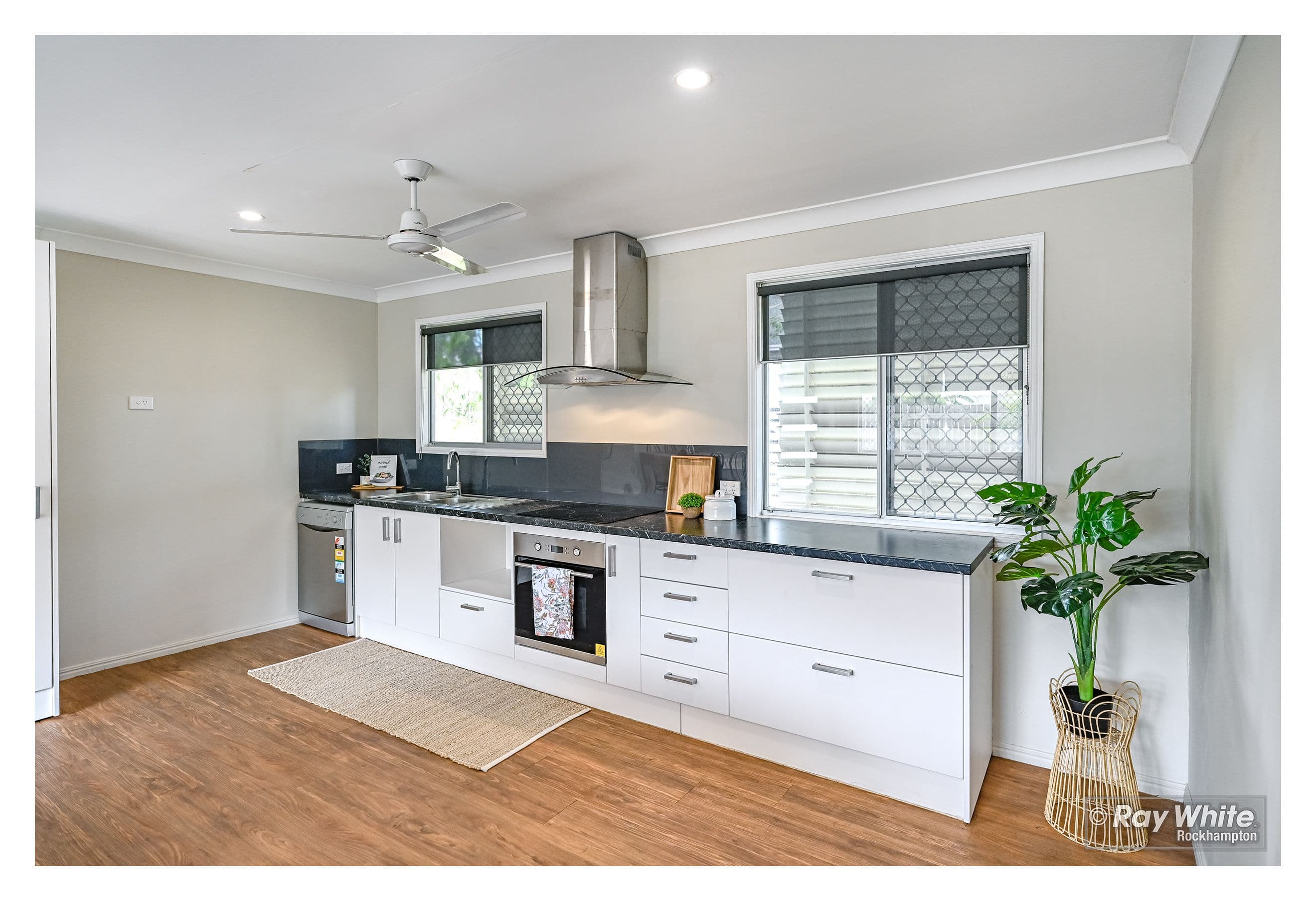 32 Hardy Avenue, Park Avenue QLD 4701, Park Avenue - Thumbnail 2