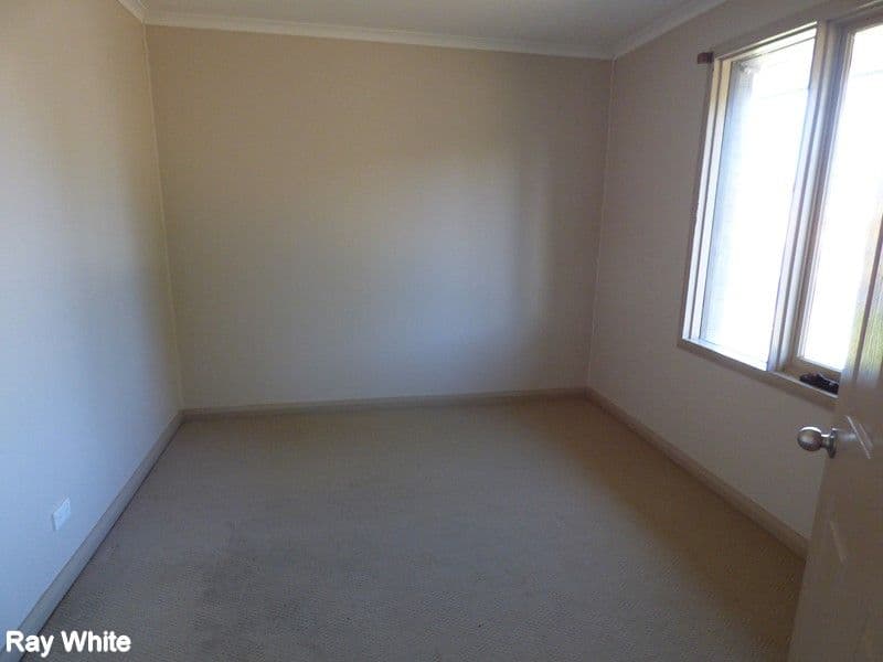4 Cedar Crescent, Forbes - Thumbnail 2