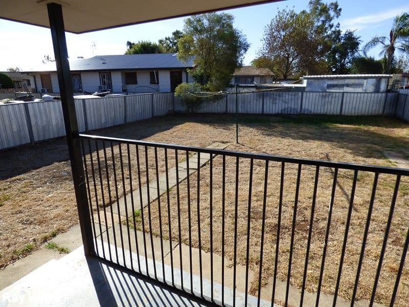 4 Cedar Crescent, Forbes - Thumbnail 7