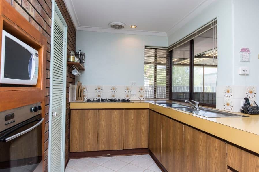27 Fifth Avenue, BASSENDEAN WA 6054, Bassendean - Thumbnail 3
