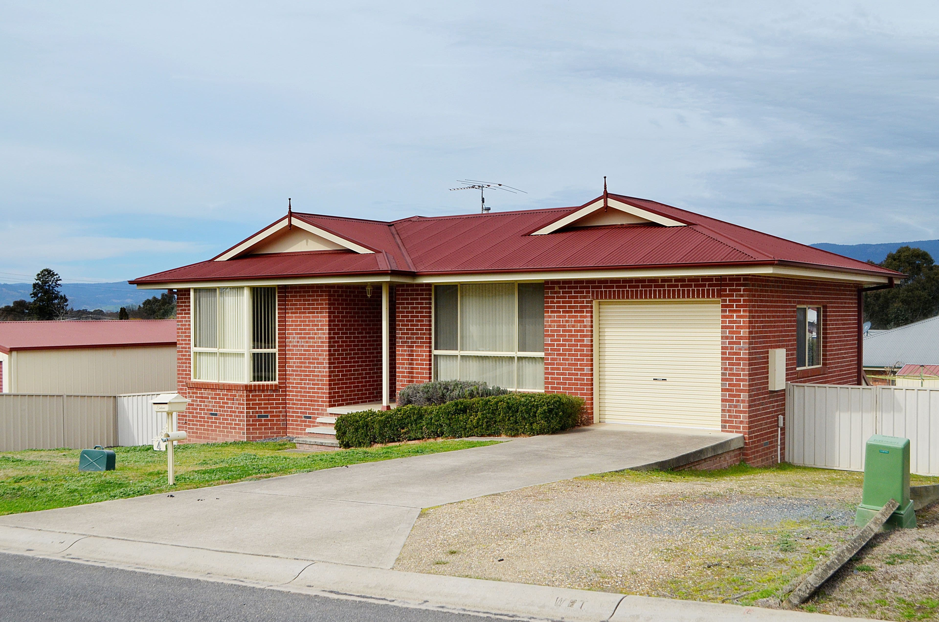 4 Harris Street, Tumut - Image 1
