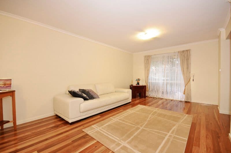 15 Great Oak Court, MOOROOLBARK VIC 3138, Mooroolbark - Thumbnail 3
