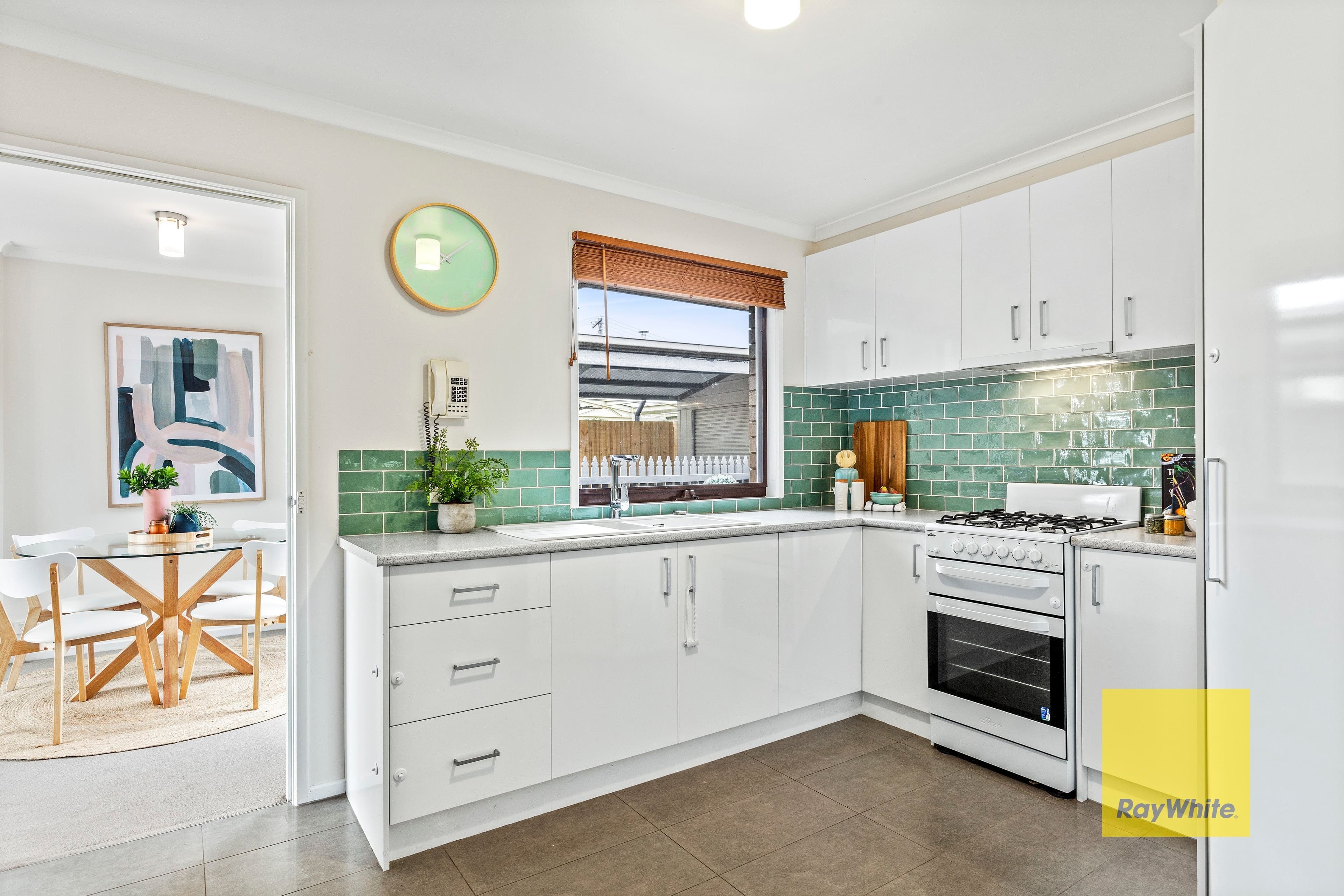 43 Greenville Drive, Grovedale VIC 3216, Grovedale - Thumbnail 2
