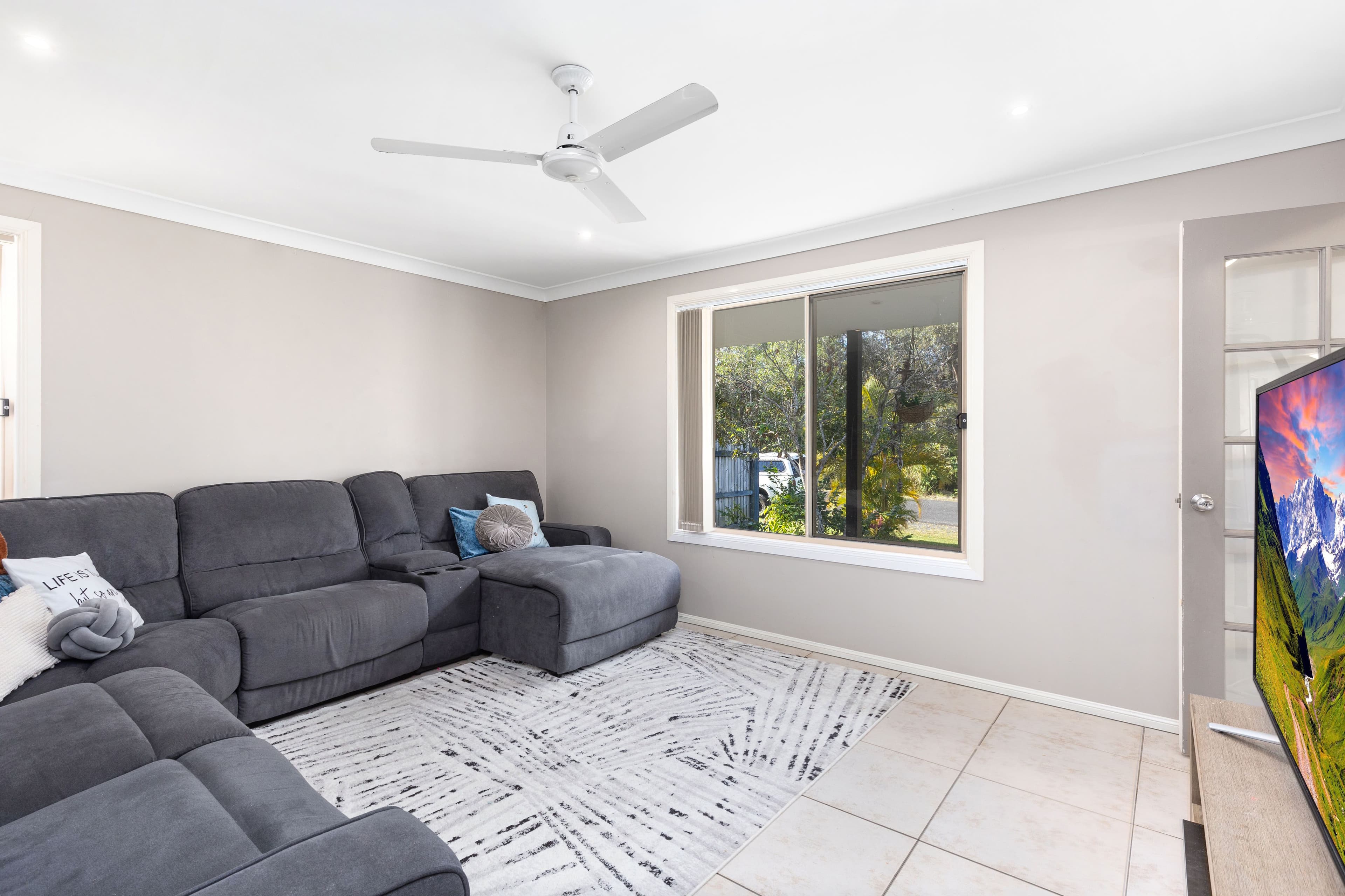104 Shiplick Street, Aldershot QLD 4650, Aldershot - Thumbnail 3