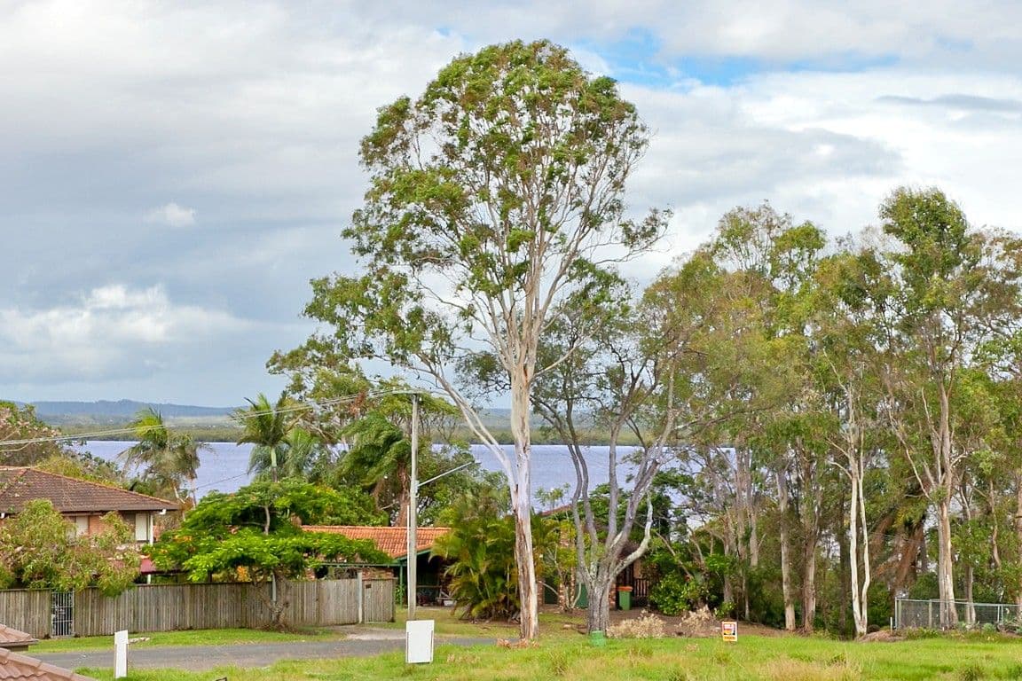 2 Sandy Cove Place, REDLAND BAY QLD 4165, Redland Bay - Thumbnail 3