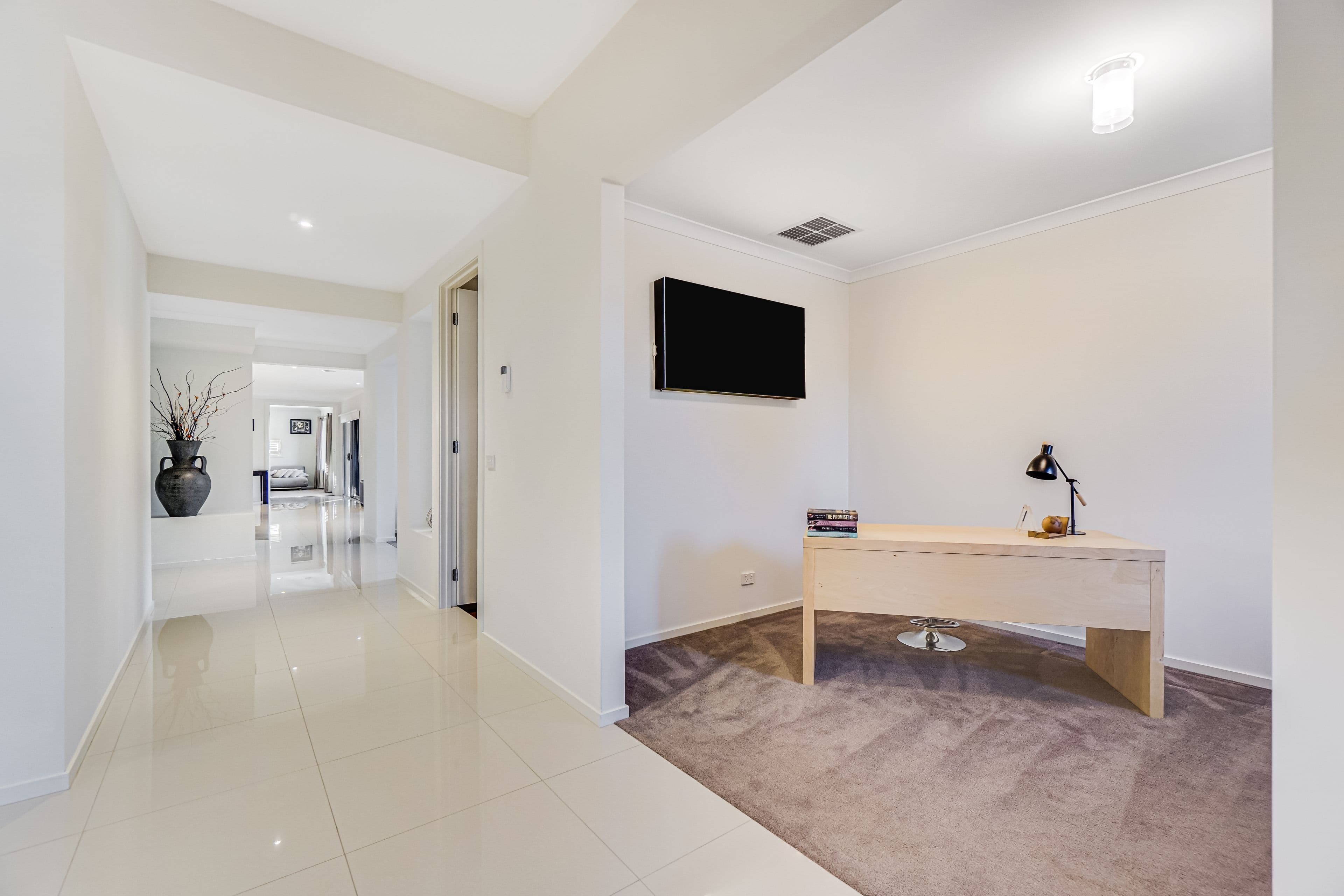 10 Alvis Close, Taylors Hill VIC 3037, Taylors Hill - Thumbnail 8
