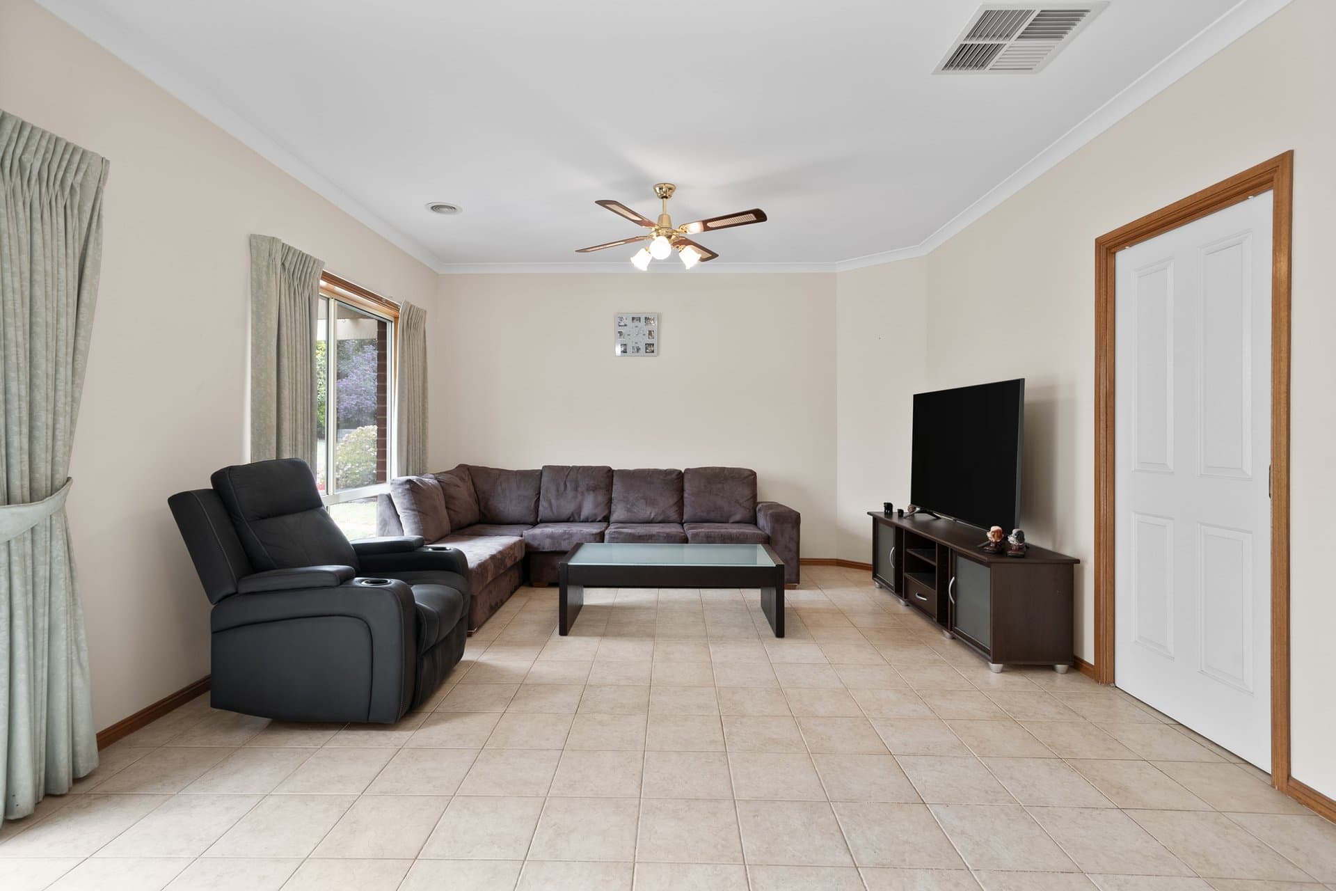 3 Mayfin Court, Sunbury - Thumbnail 5