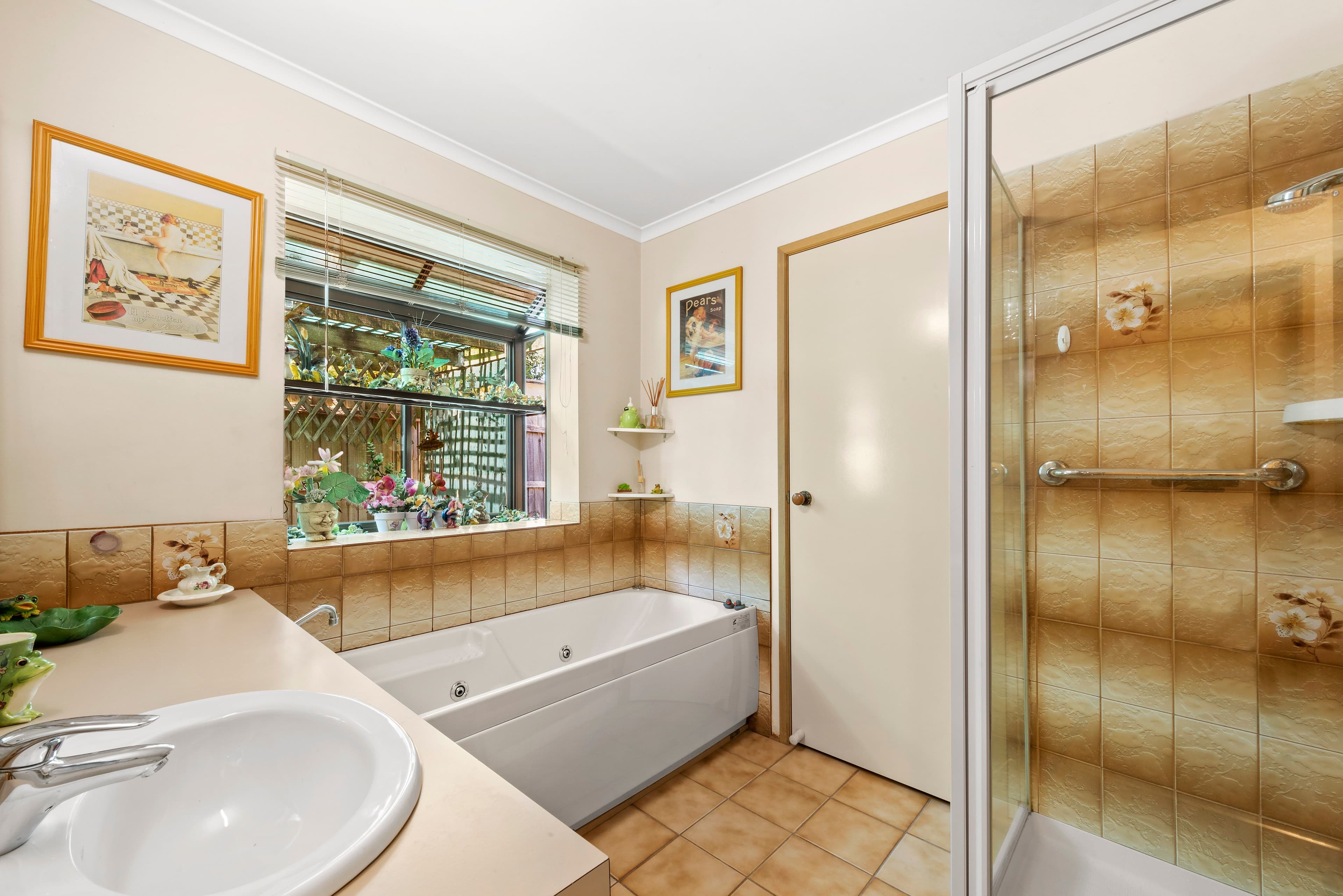 48 Taupo Crescent, Rowville VIC 3178, Rowville - Thumbnail 5
