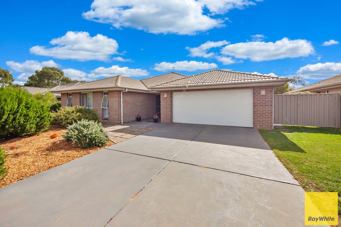 14 Lundie Street, Bungendore - Image 1