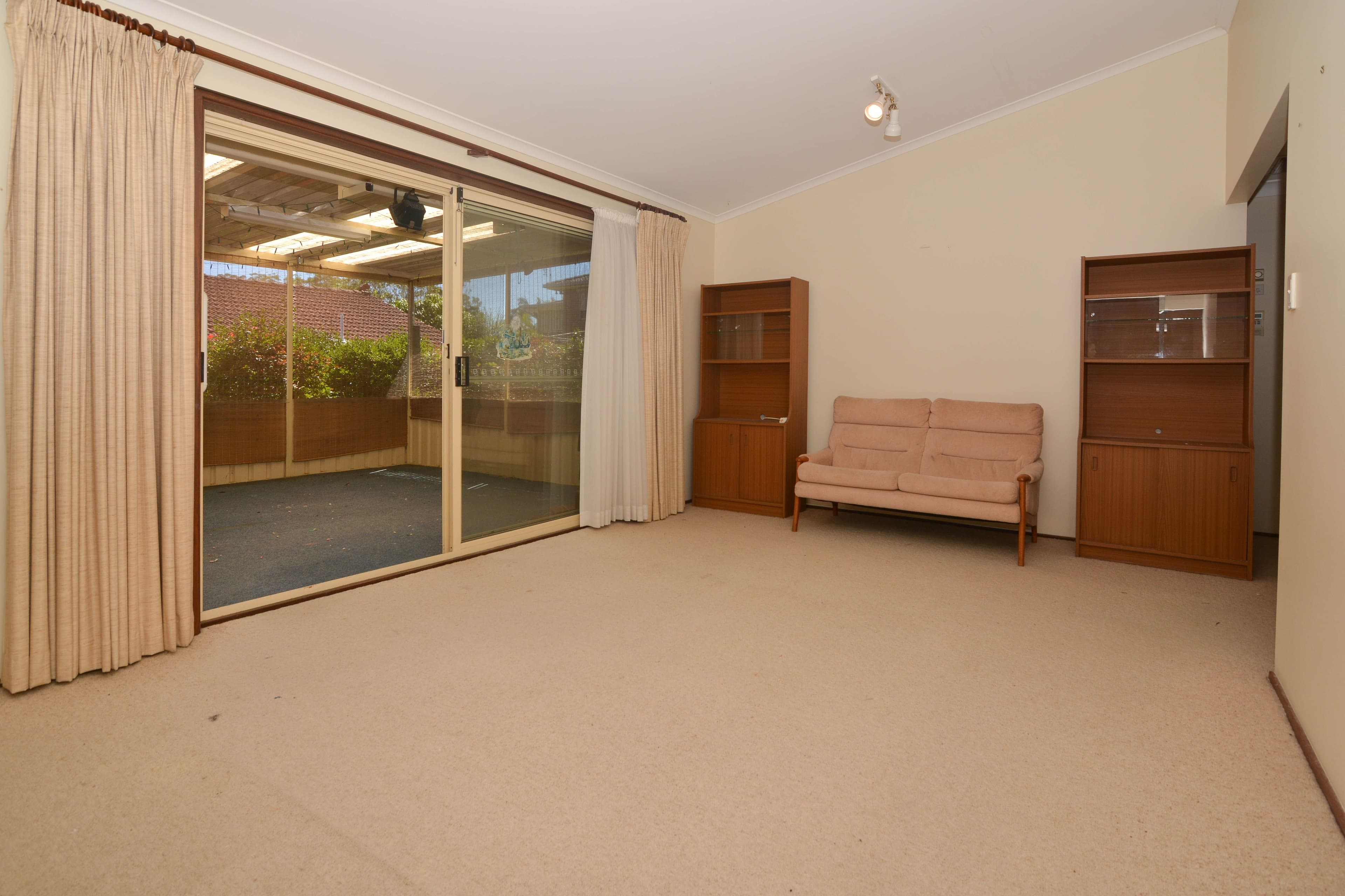 21 Willowin Close, Green Point - Thumbnail 4