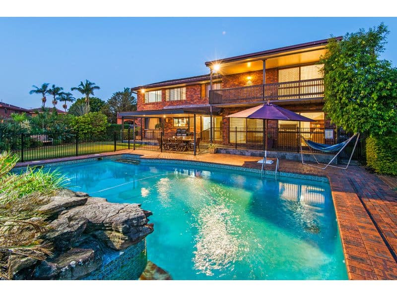 11 Bamburgh Street, CARINDALE QLD 4152, Carindale - Image 1