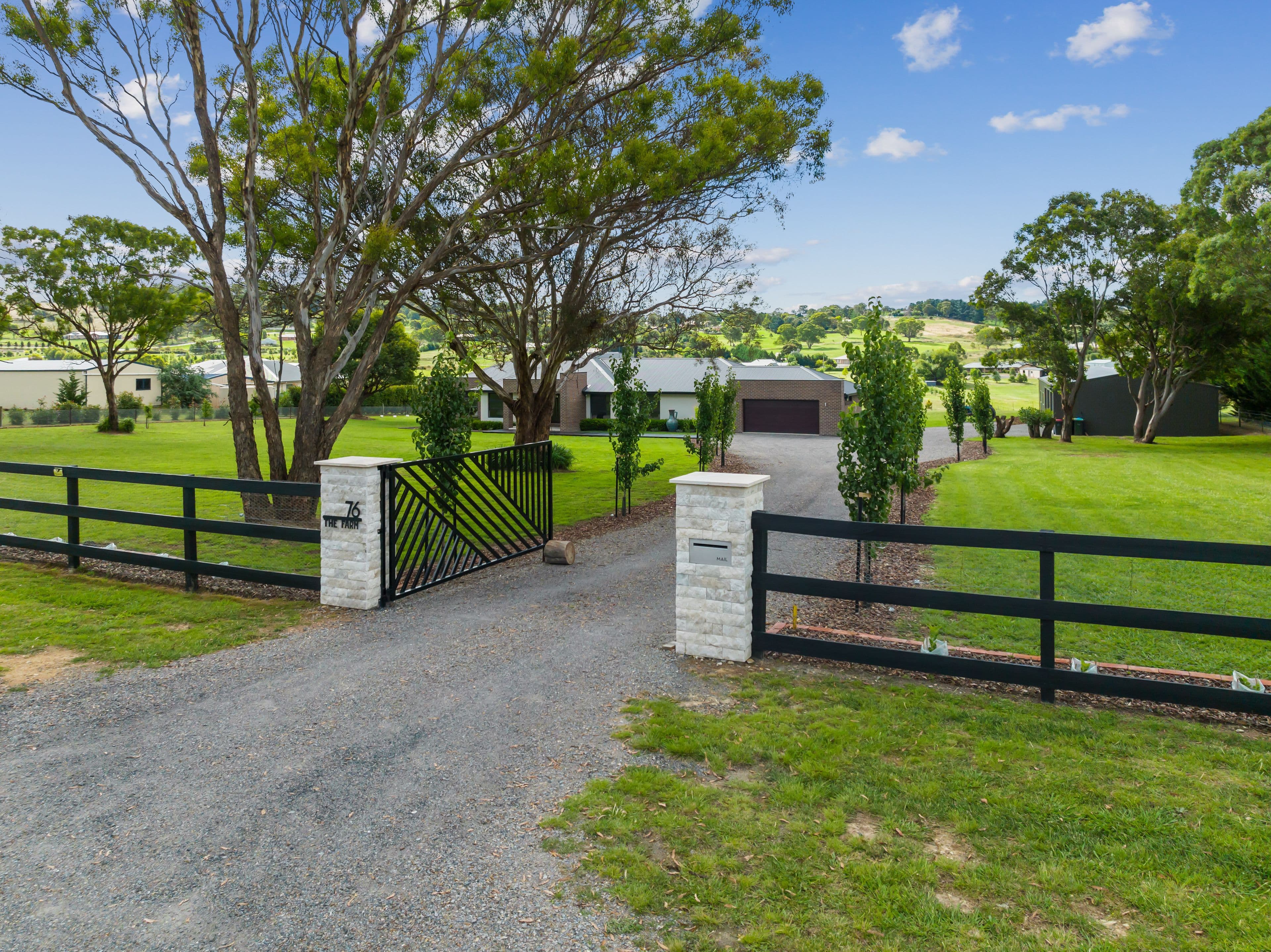 76 Greendale Crescent, Goulburn NSW 2580, Run-o-Waters - Image 1