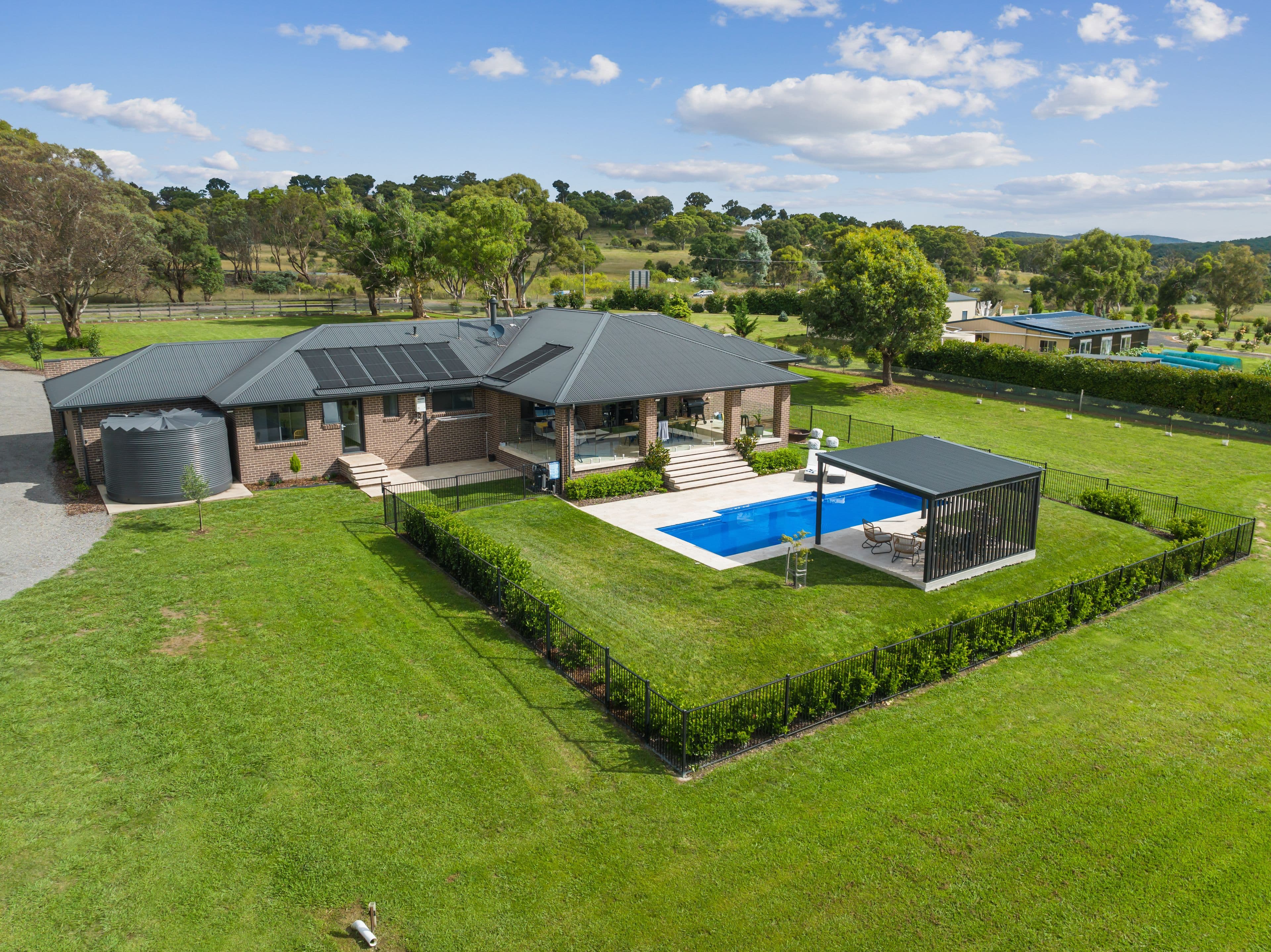76 Greendale Crescent, Goulburn NSW 2580, Run-o-Waters - Thumbnail 3