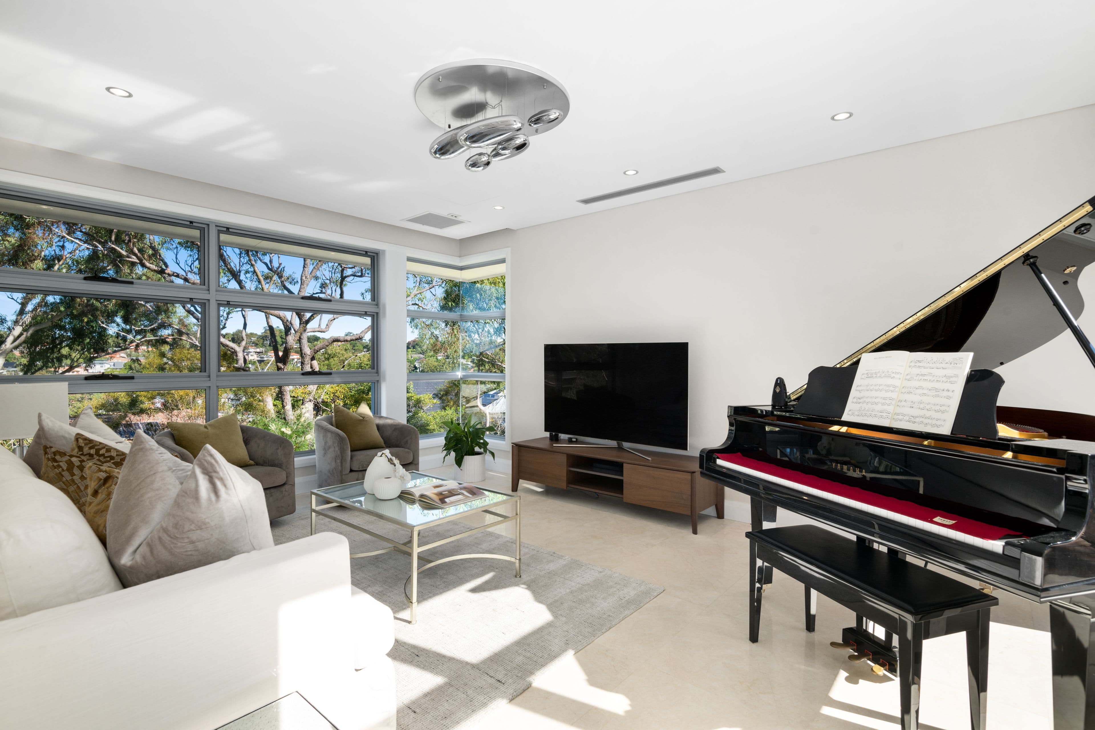 19 The Rampart, Castlecrag NSW 2068, Castlecrag - Thumbnail 2