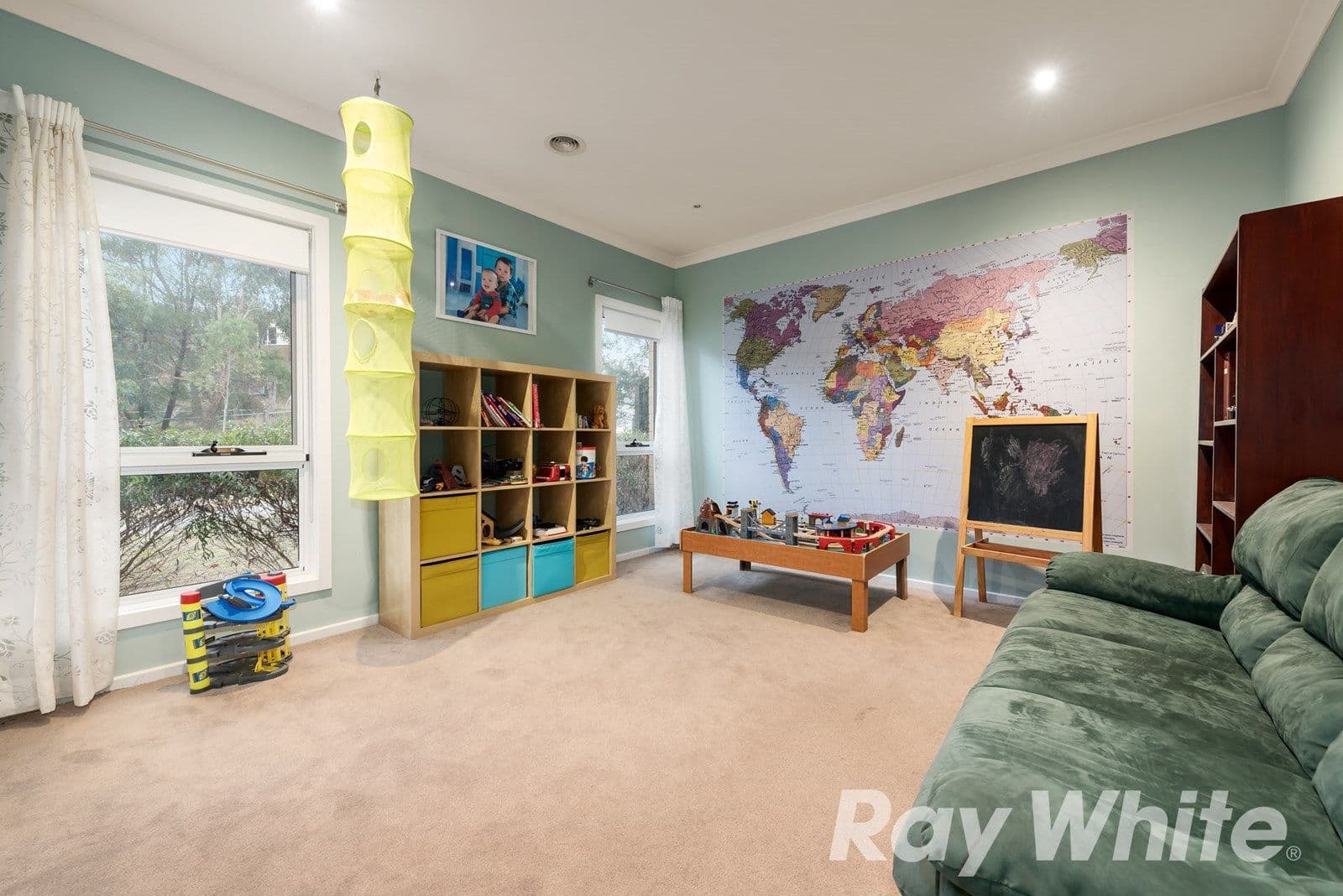18 The Range Boulevard, Croydon VIC 3136, Croydon - Thumbnail 2