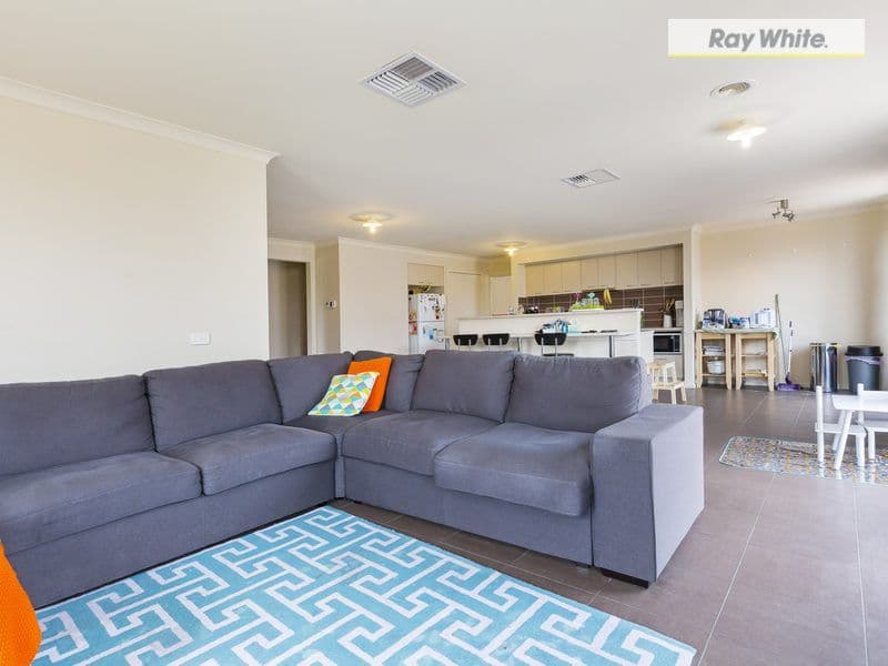14 Lovely Meadows Court, Rosebud VIC 3939, Rosebud - Thumbnail 5