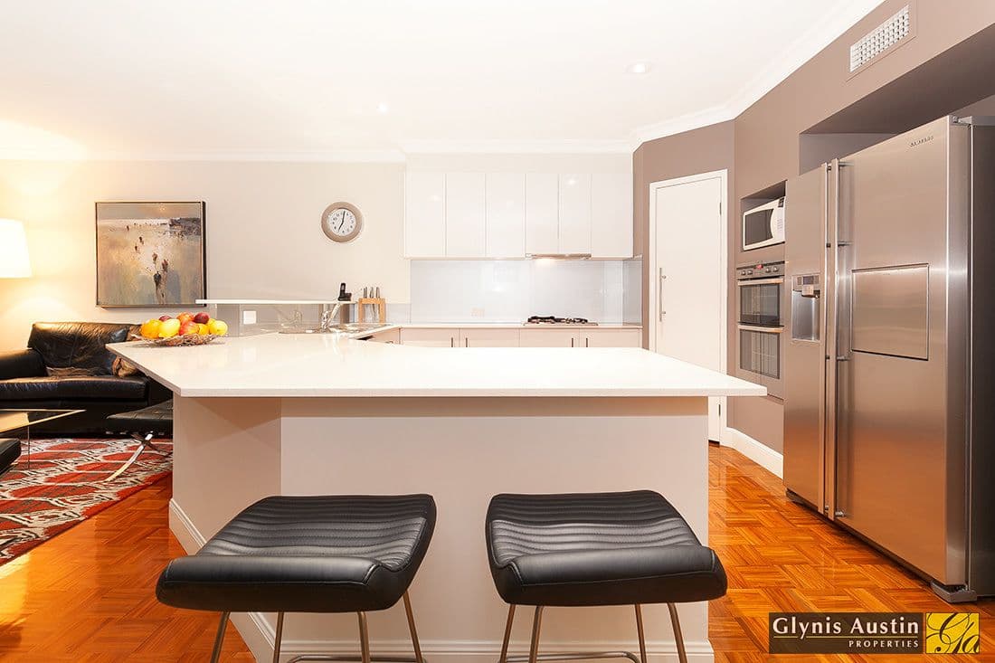 30 Carroll Street, Bardon QLD 4065, Bardon - Thumbnail 3