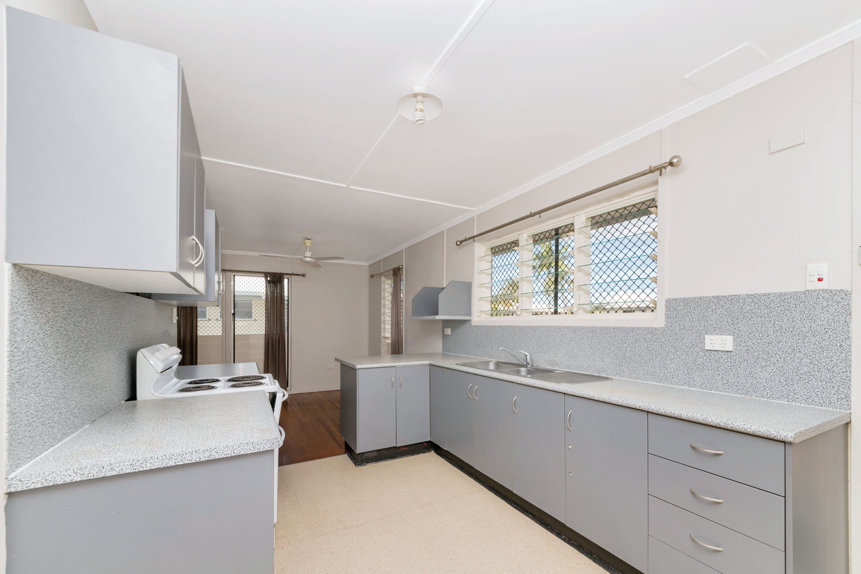 17 Oliver Court, Vincent QLD 4814, Vincent - Thumbnail 2