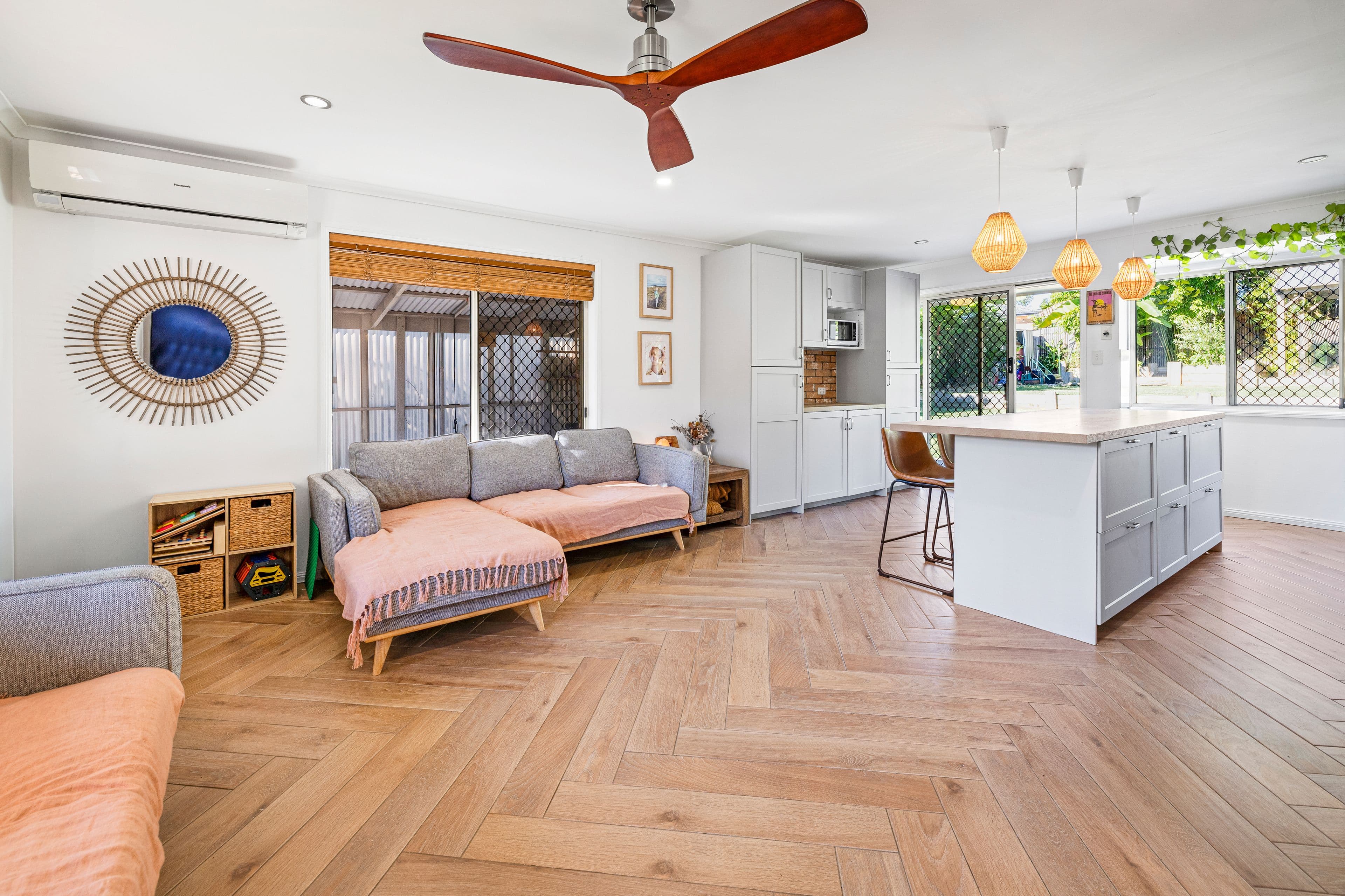 12 Roberts Street, Palmwoods QLD 4555, Palmwoods - Thumbnail 2