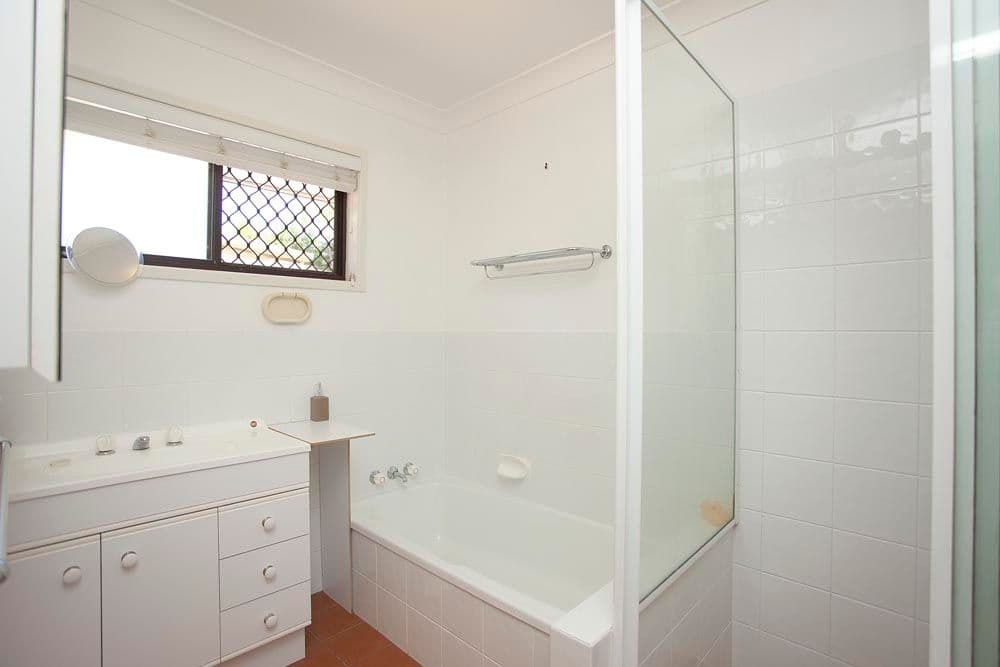 1 Maestra Street, THE GAP QLD 4061, The Gap - Thumbnail 6