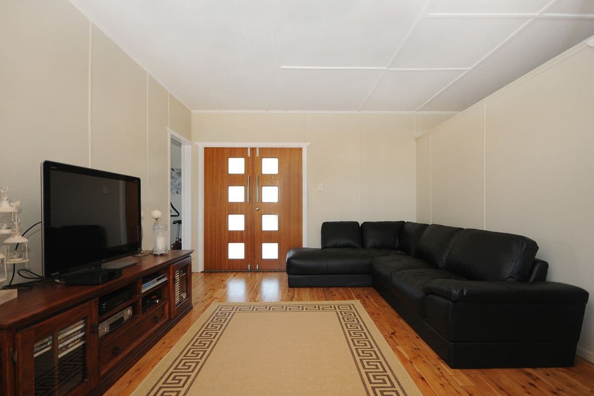 86 Holberton Street, NEWTOWN QLD 4350, Newtown - Thumbnail 2