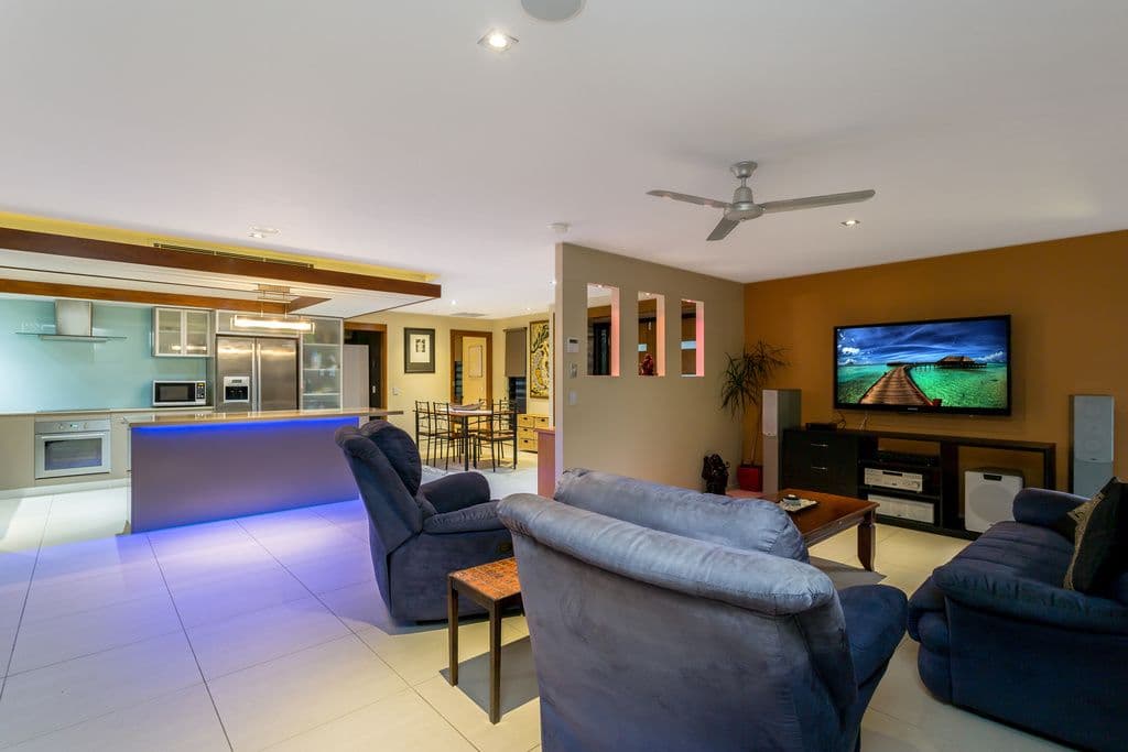 13 Ainsley Avenue, Ashmore QLD 4214, Ashmore - Thumbnail 5