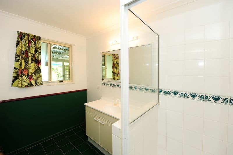 6 Lamington Drive, GLADSTONE QLD 4680, South Gladstone - Thumbnail 6