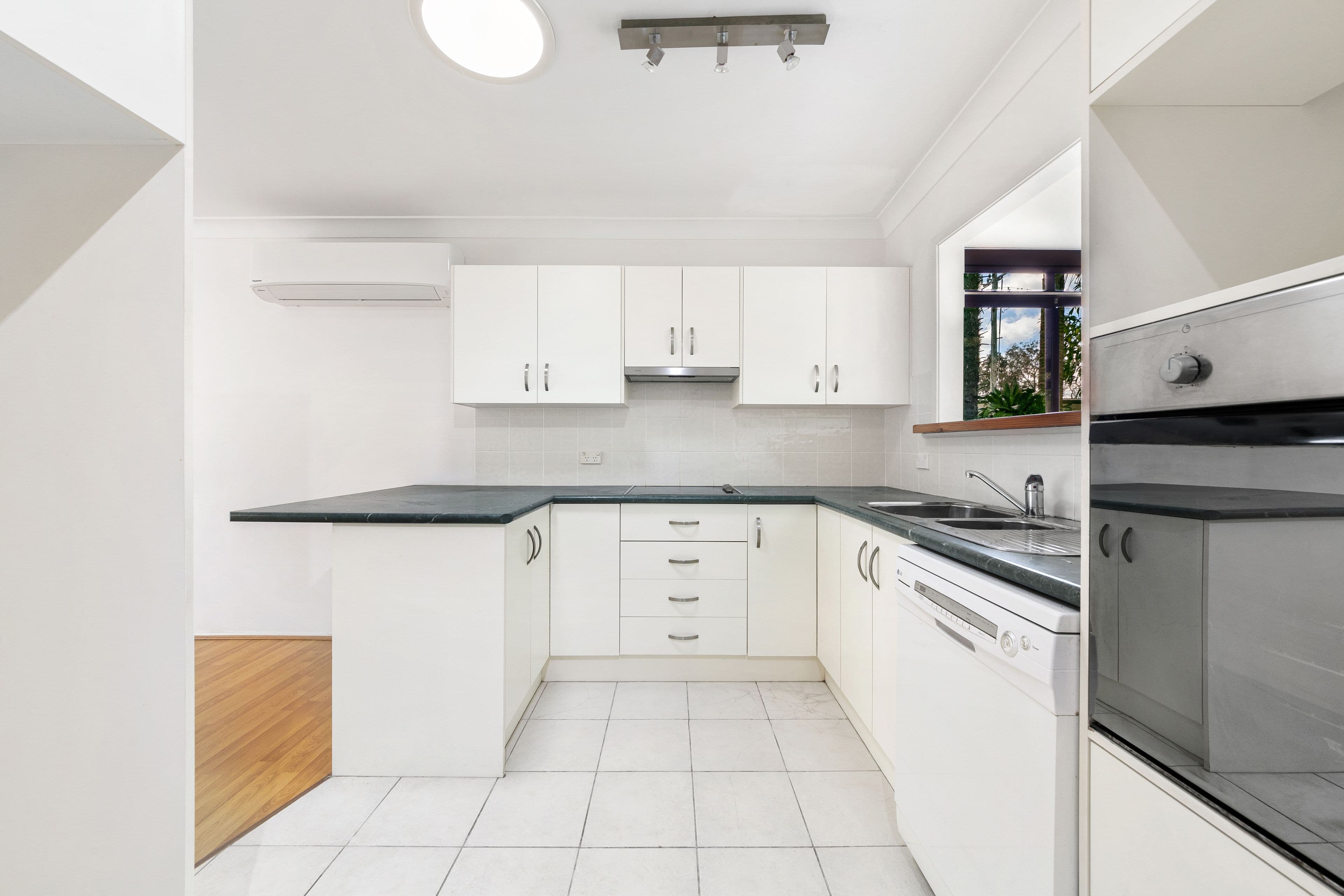 217 Buff Point Avenue, Buff Point NSW 2262, Buff Point - Thumbnail 2