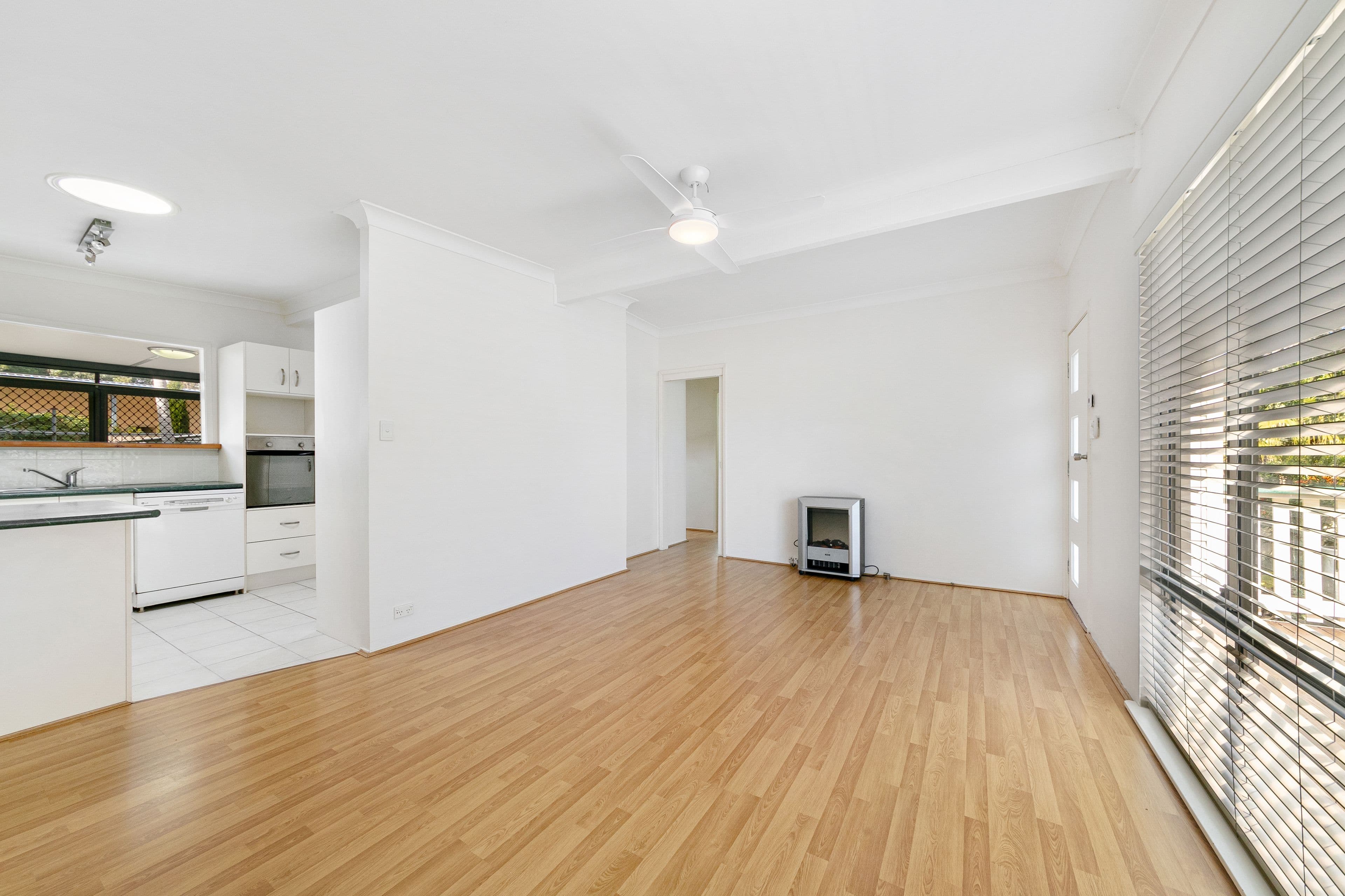 217 Buff Point Avenue, Buff Point NSW 2262, Buff Point - Thumbnail 3