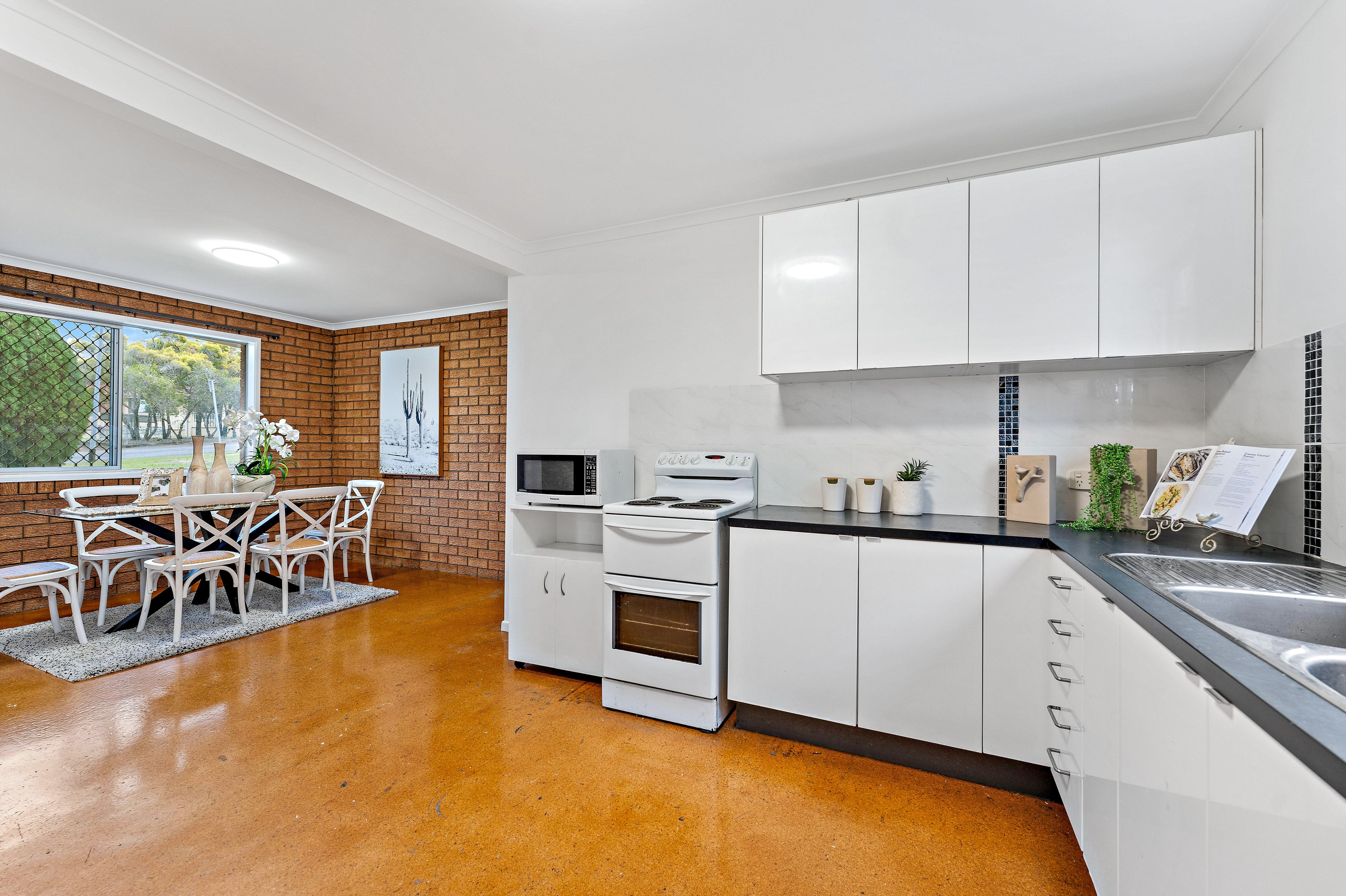 24 Endsleigh Street, Macgregor QLD 4109, Macgregor - Thumbnail 3