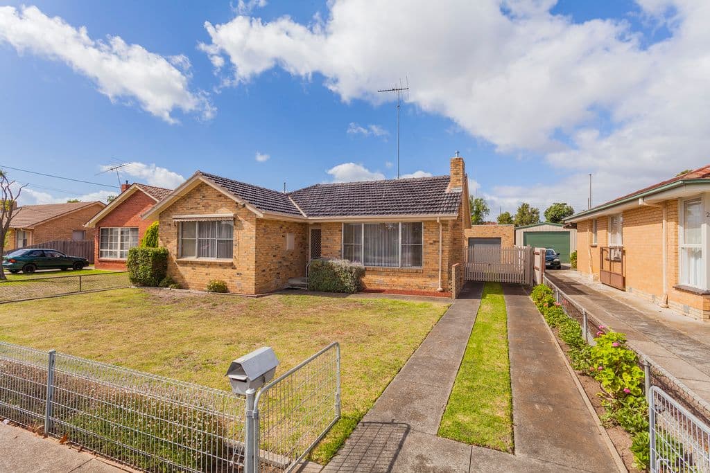 19 Wyoming Avenue, Corio VIC 3214, Corio - Thumbnail 2