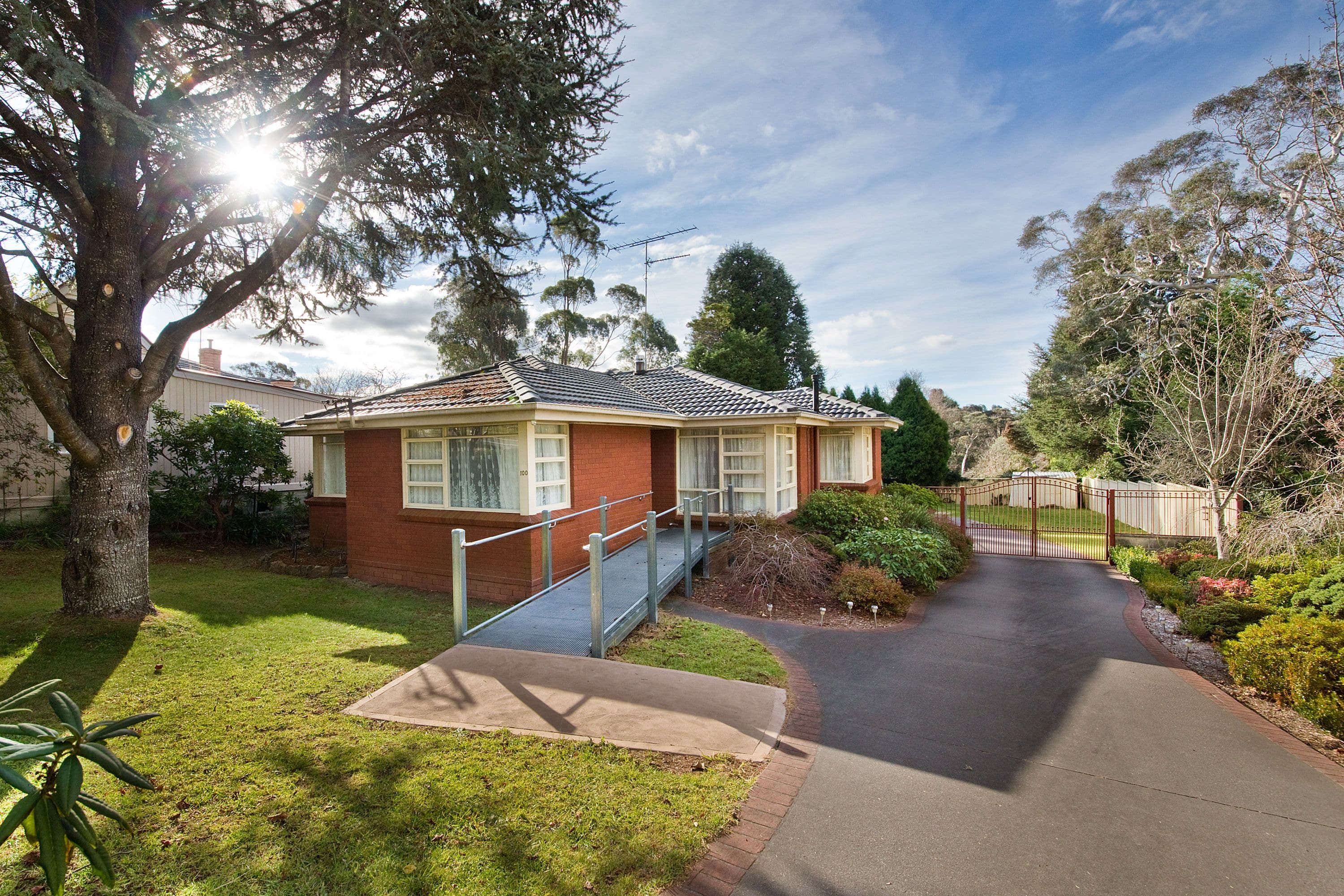 27-29 Higgins Close, DINGLEY VILLAGE, VIC, 3172, Dingley Village - Image 1