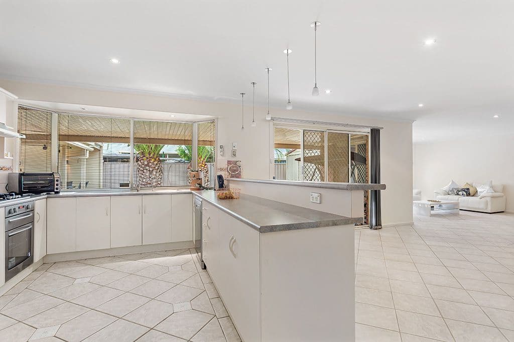 45 Swallow Crescent, Parafield Gardens SA 5107, Parafield Gardens - Thumbnail 4