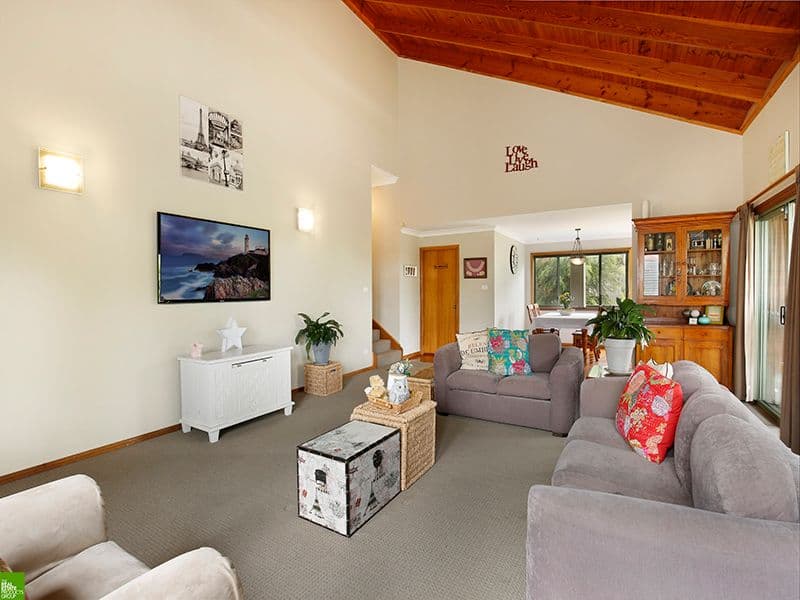 56 Panorama Drive, Farmborough Heights - Image 1